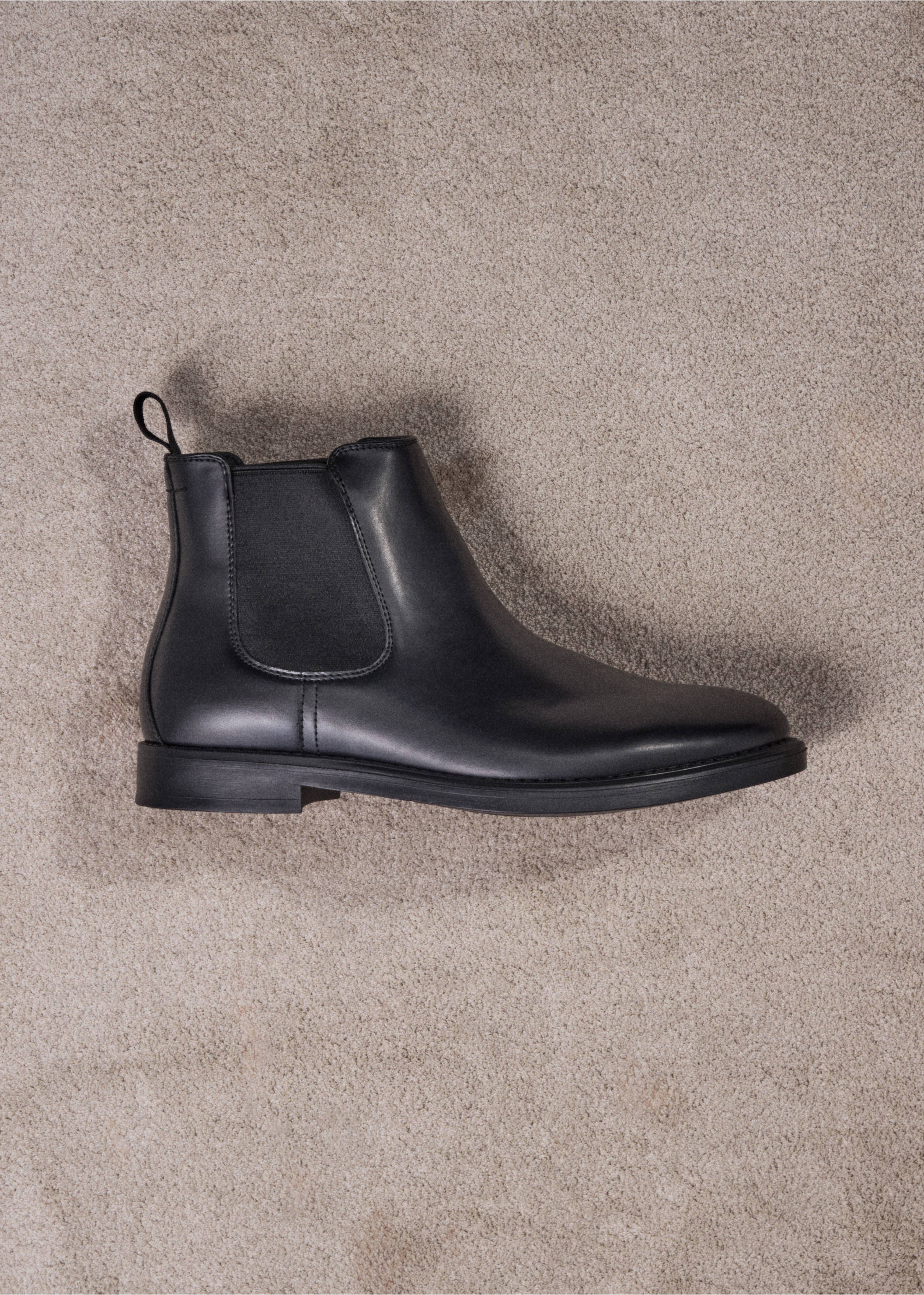 Chelsea boots simili-cuir - Détail de l'article 9, Noir. Ref: 17095982-00.