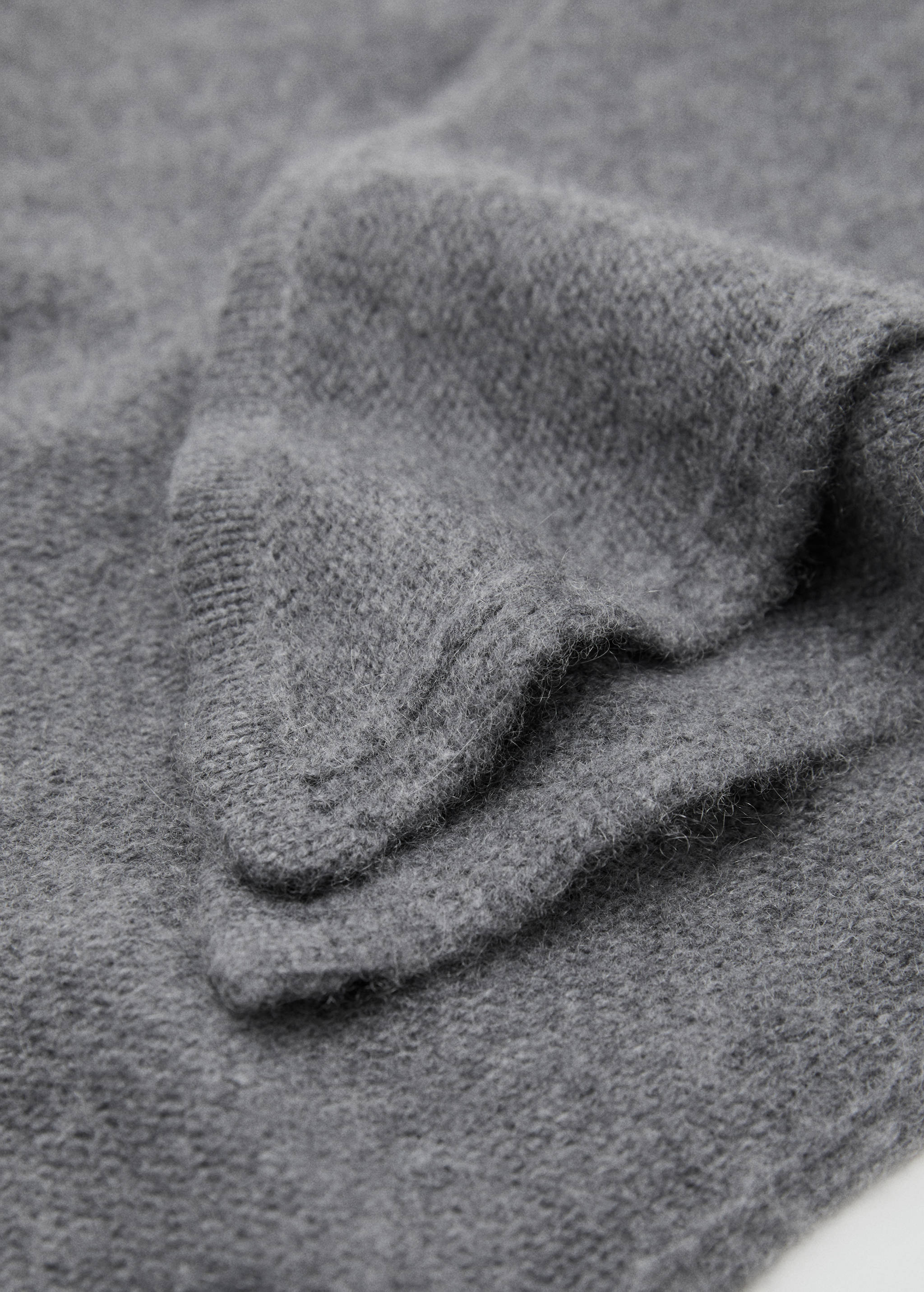 Cashmere-blend knitted shawl - Medium plane