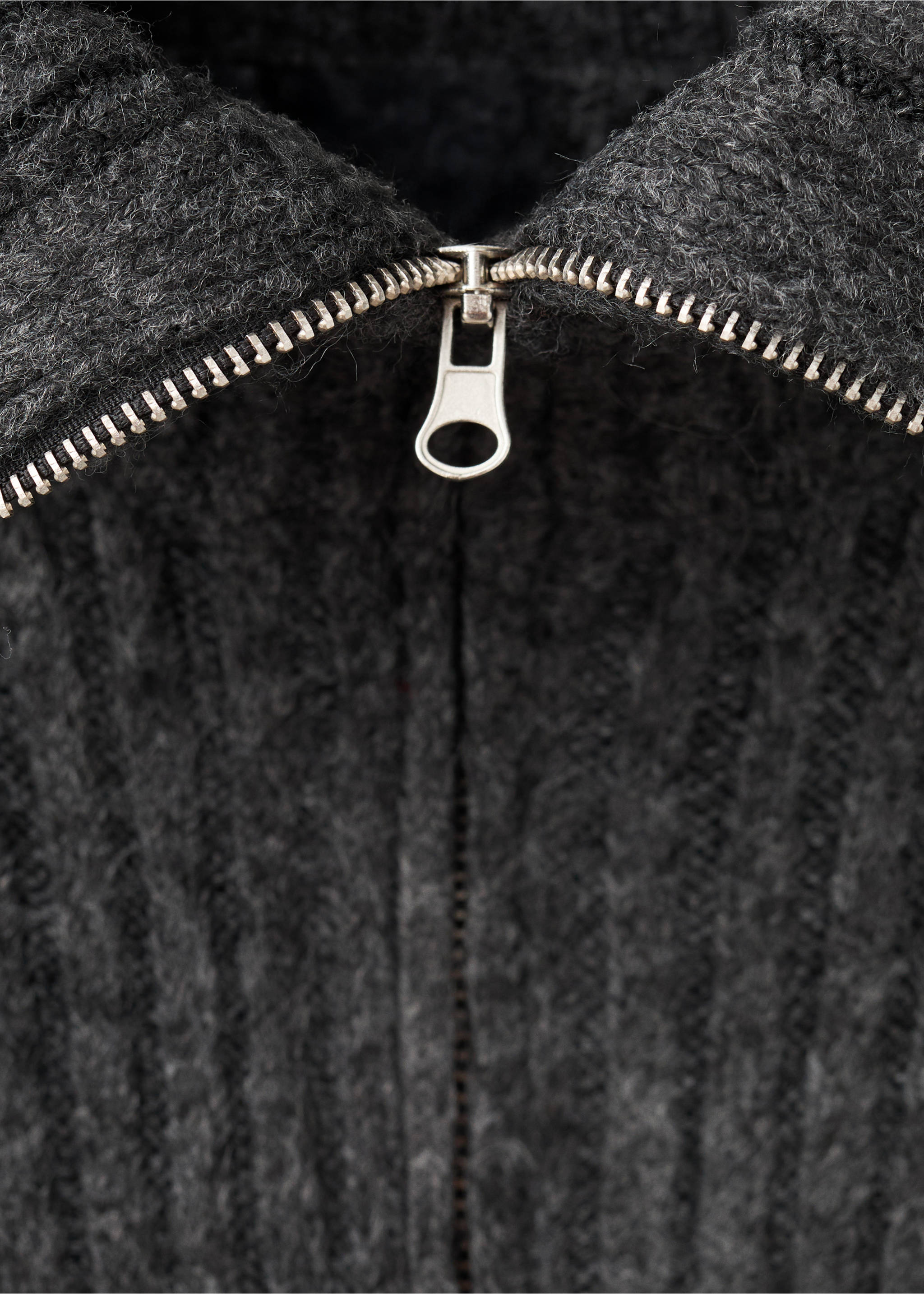 Zipped knit cardigan - Details of the article 8, Dark Heather Grey. Ref: 17096330-00.