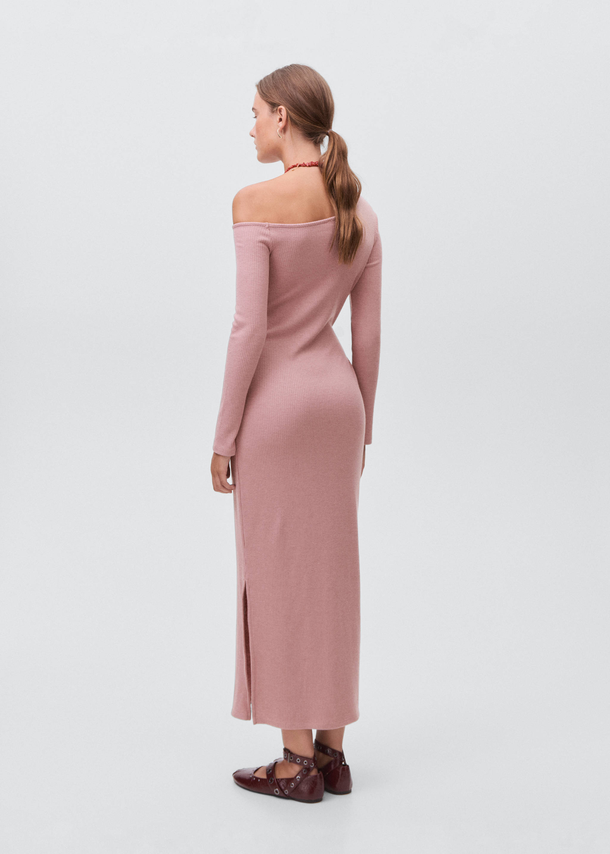Long dress with cut-out - Reverse of the article