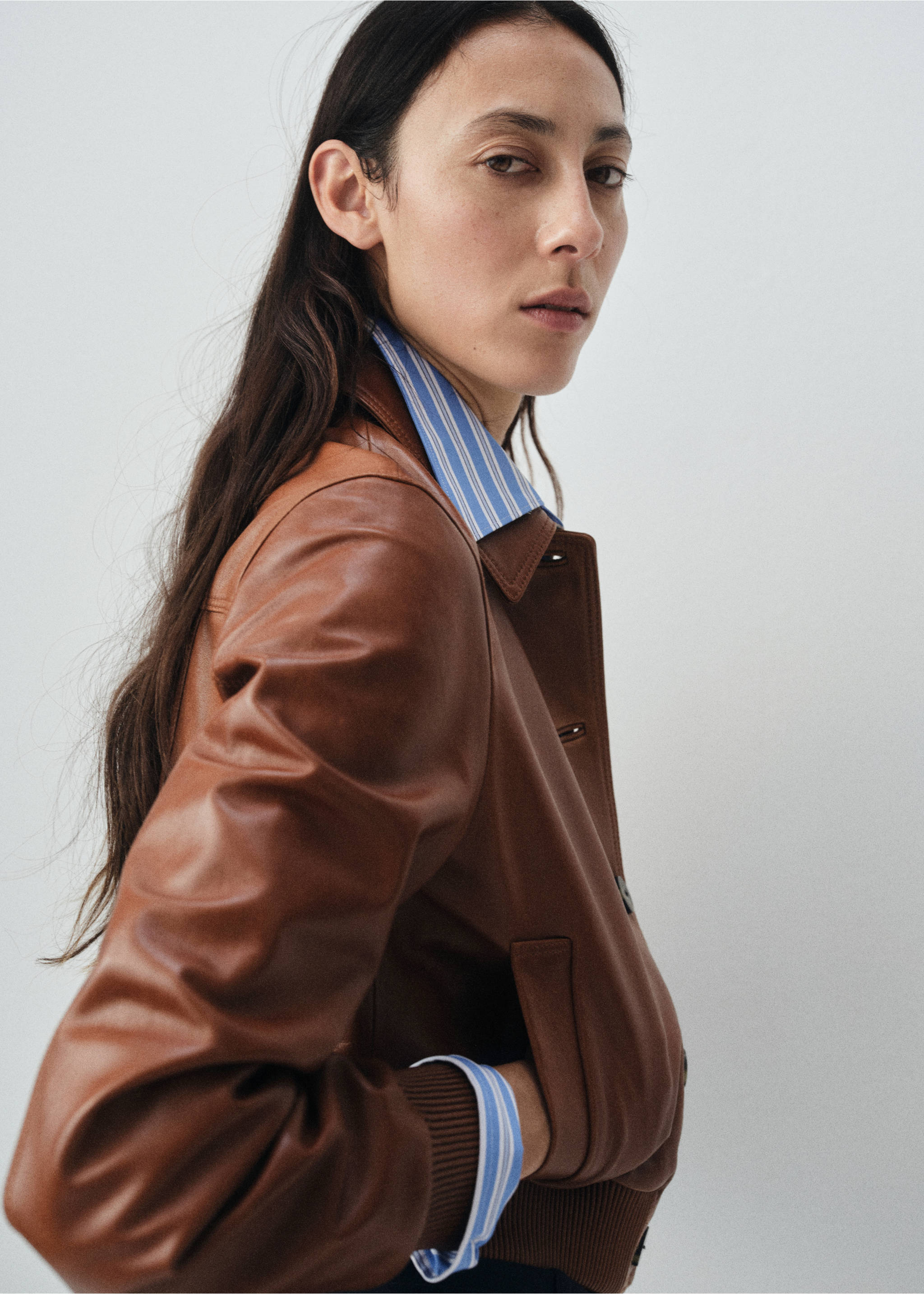 Jaqueta bomber 100% pell - Detall de l'article 1, Marró mitjà. Ref: 17096342-00.