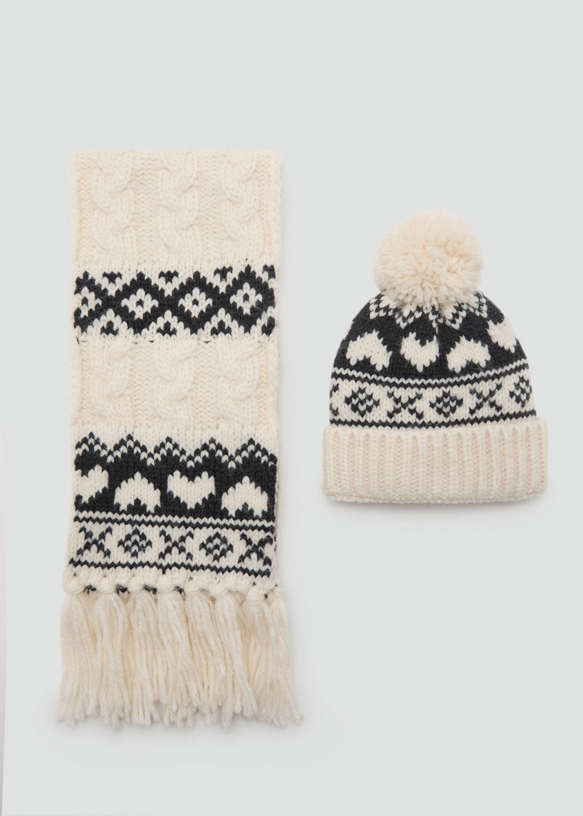 Knitted bobble hat - Details of the article 2