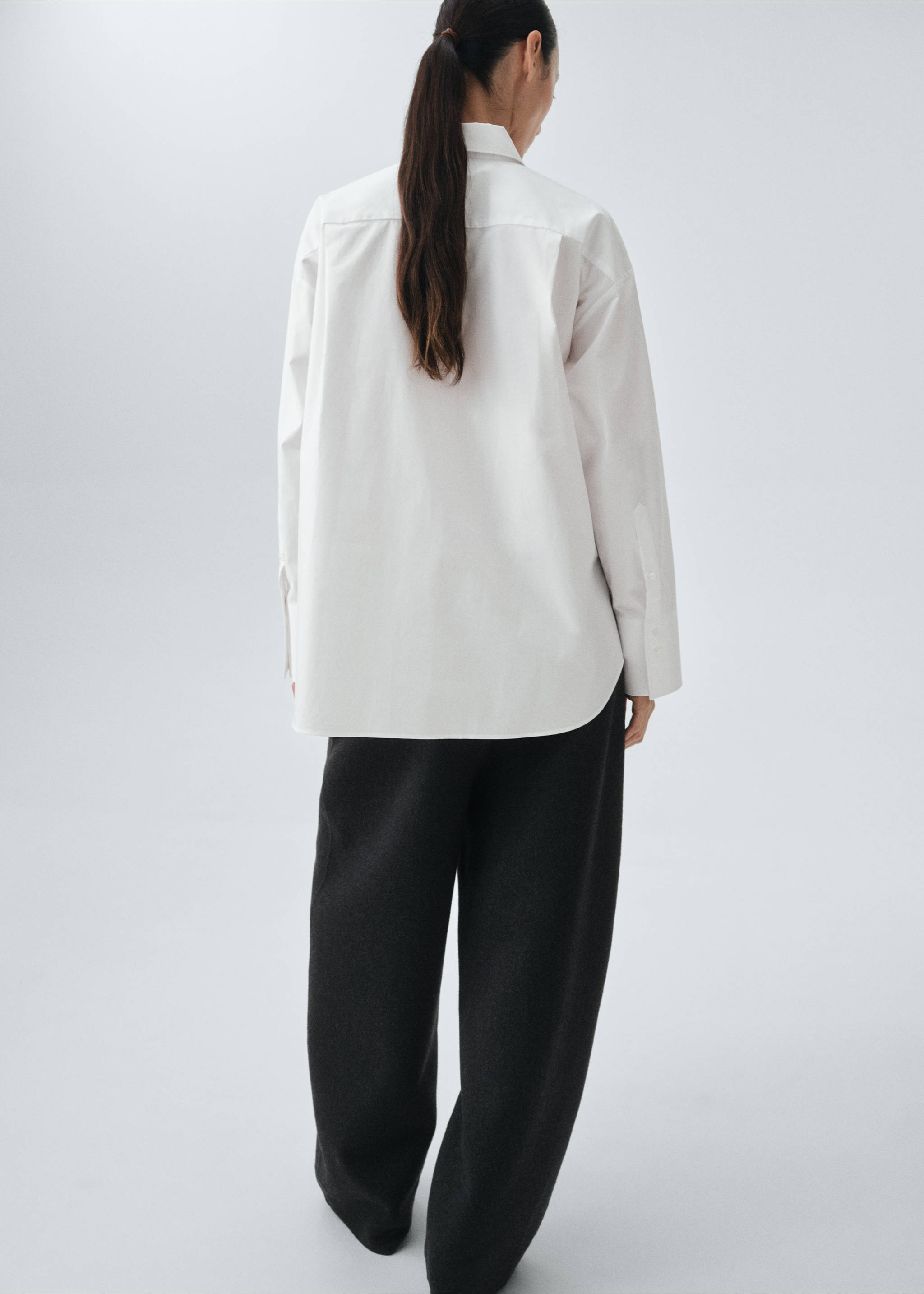 Oversize poplin shirt - Reverse of the article, White. Ref: 17096359-00.