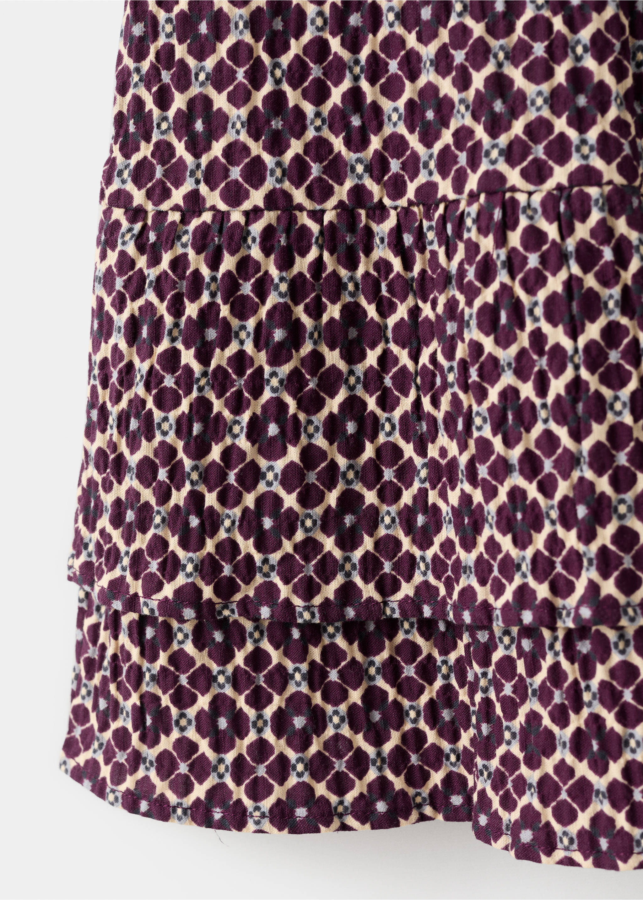 Ruffled short skirt - Details of the article 0, Burgundy. Ref: 17096738-00.