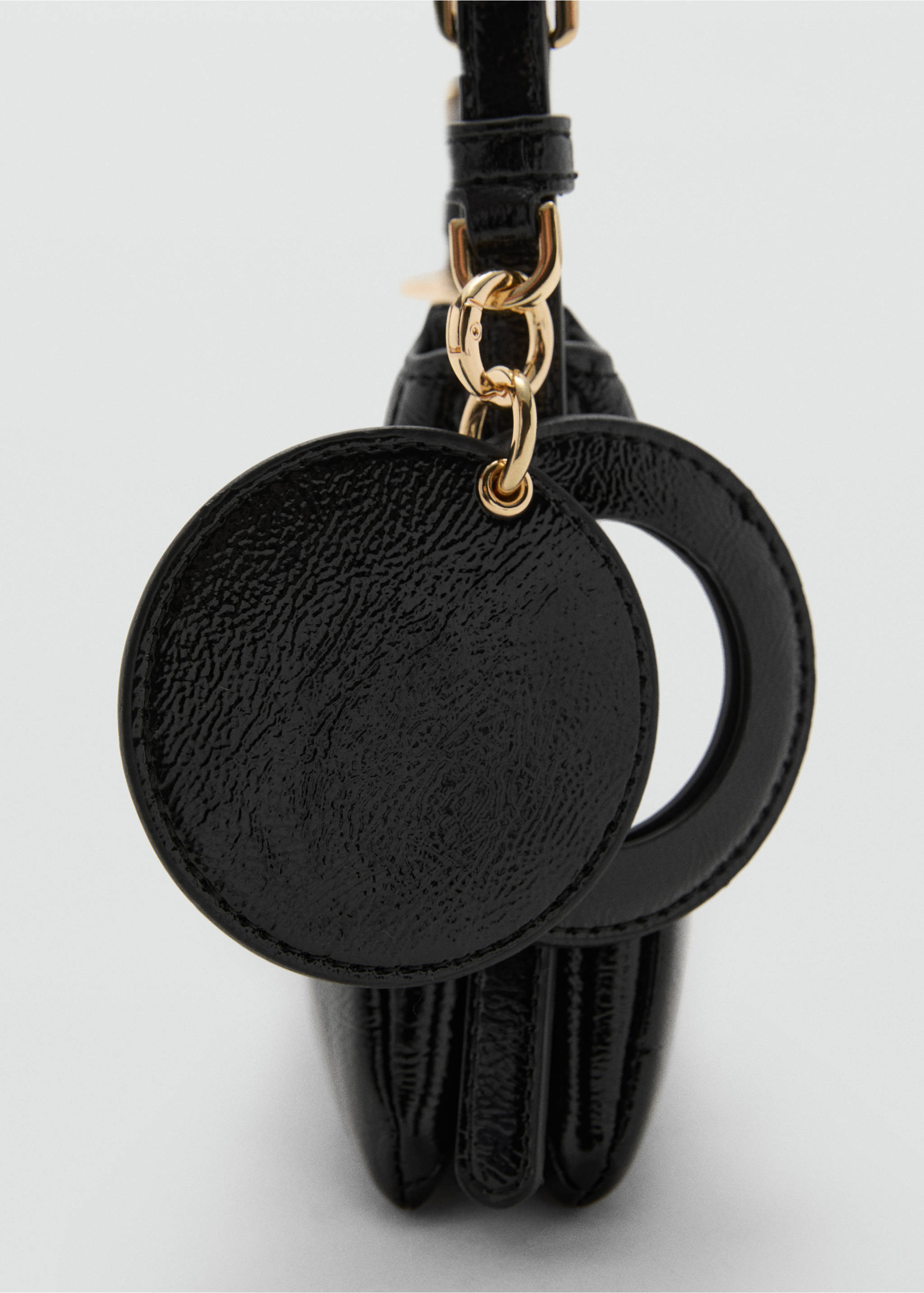 Shiny shoulder bag - Details of the article 2, Black. Ref: 17096739-00.
