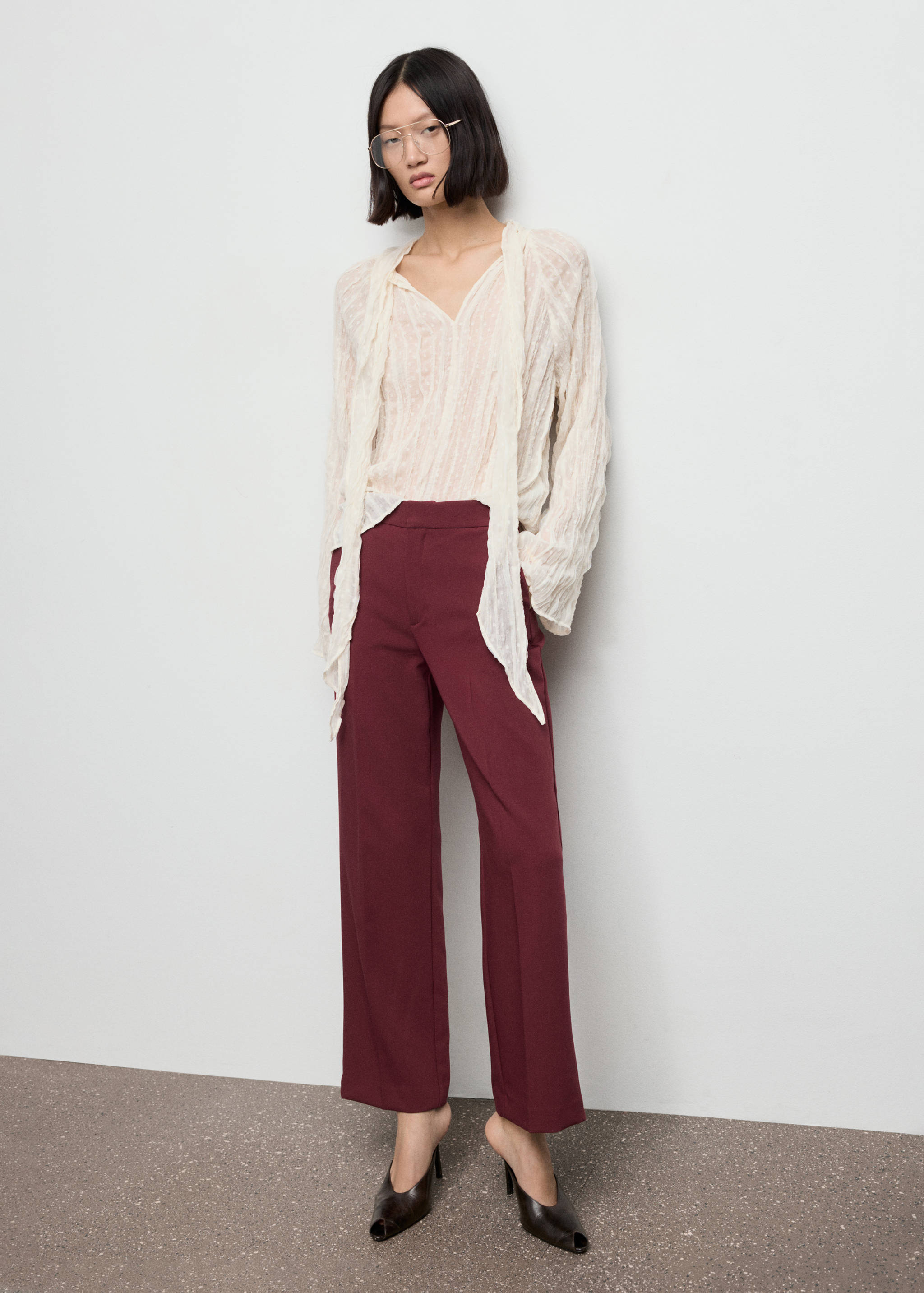 High-waist straight trousers - General plane