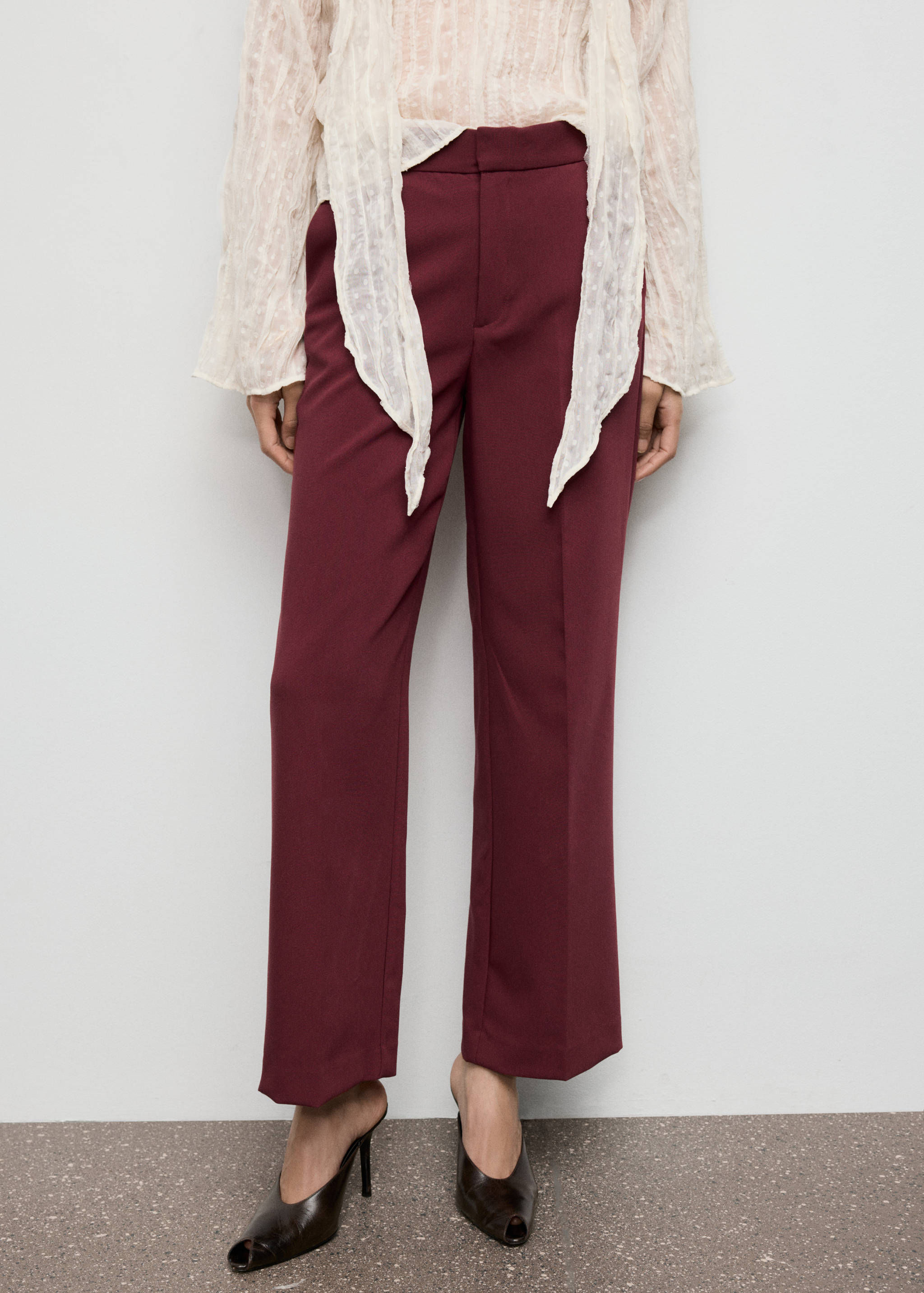 High-waist straight trousers - Medium plane