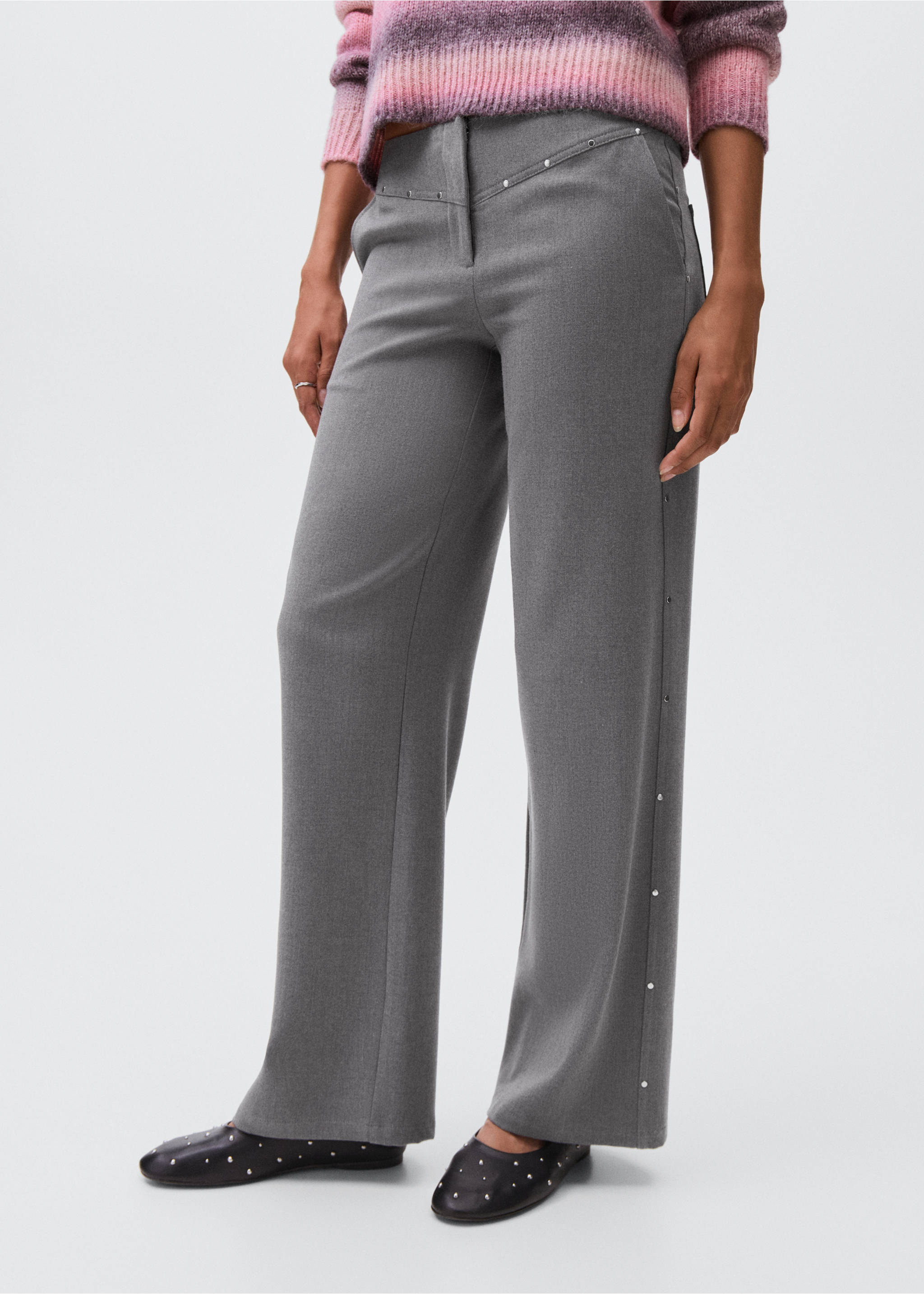 Low-waist studded trousers - Details of the article 3, Grey. Ref: 17097123-00.