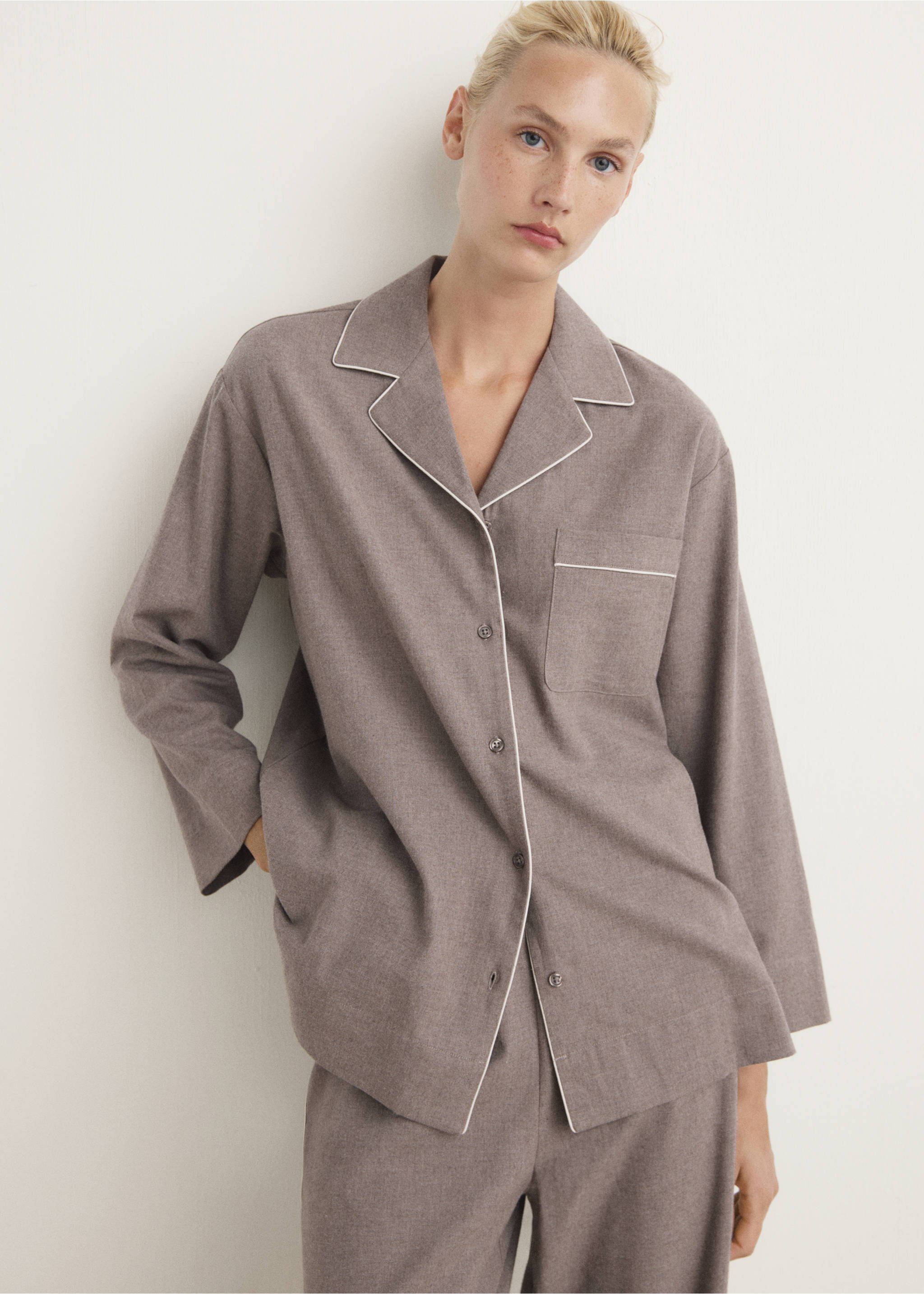 Cotton flannel shirt with contrasting piping - Medium plane, Medium Brown. Ref: 17097127-00.