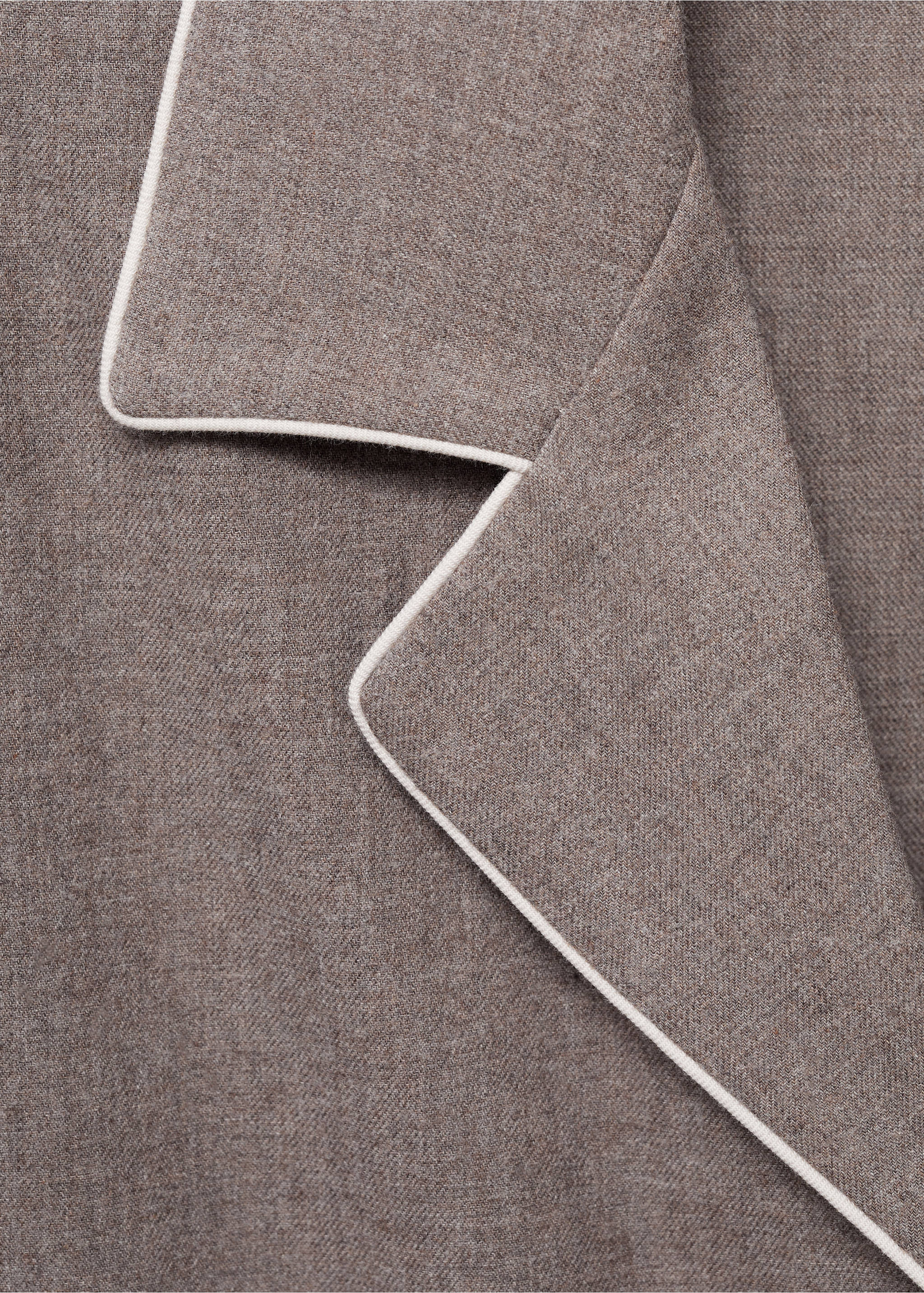 Cotton flannel shirt with contrasting piping - Details of the article 8, Medium Brown. Ref: 17097127-00.