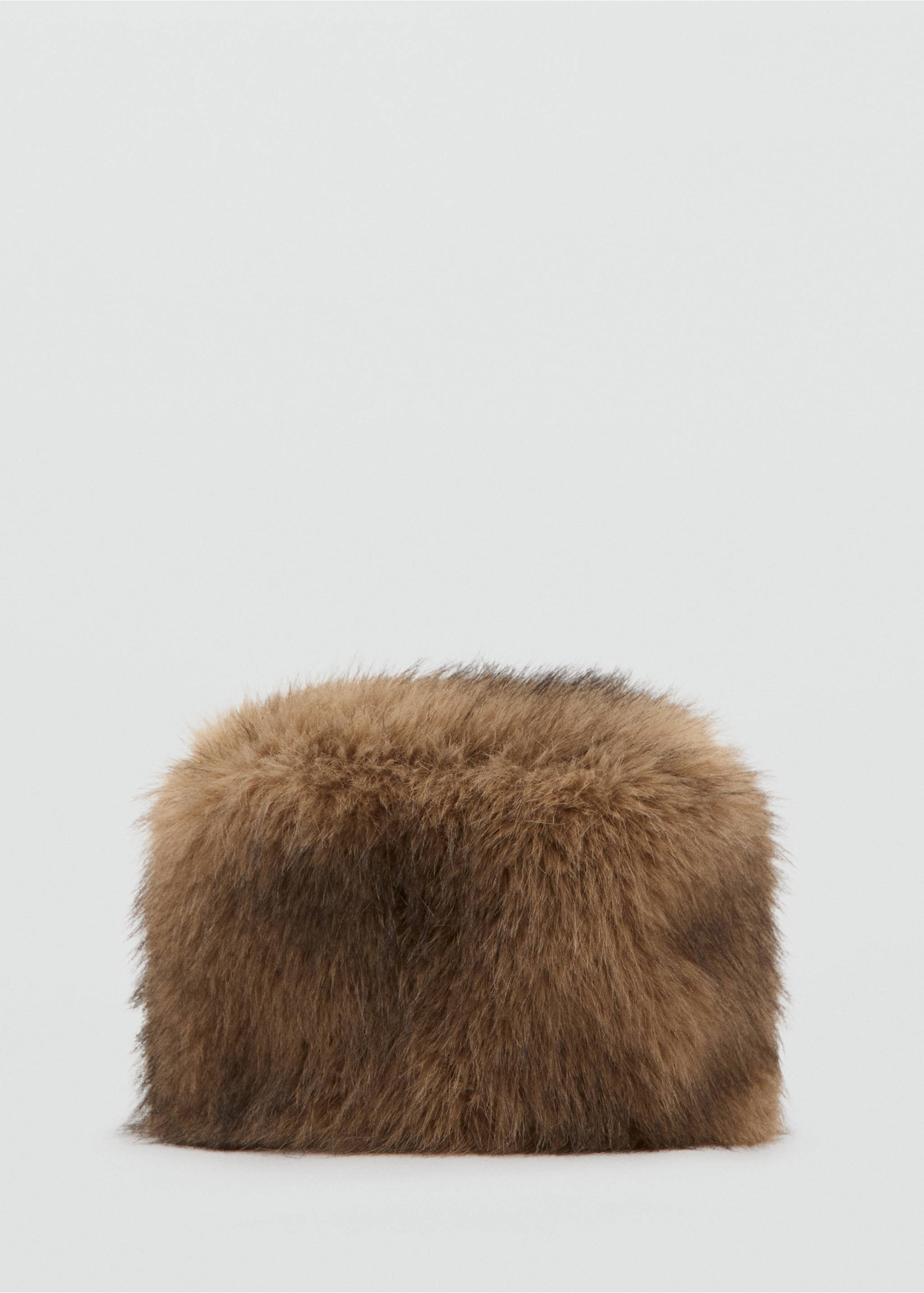 Faux-fur beanie - Article without model, Medium Brown. Ref: 17097767-00.