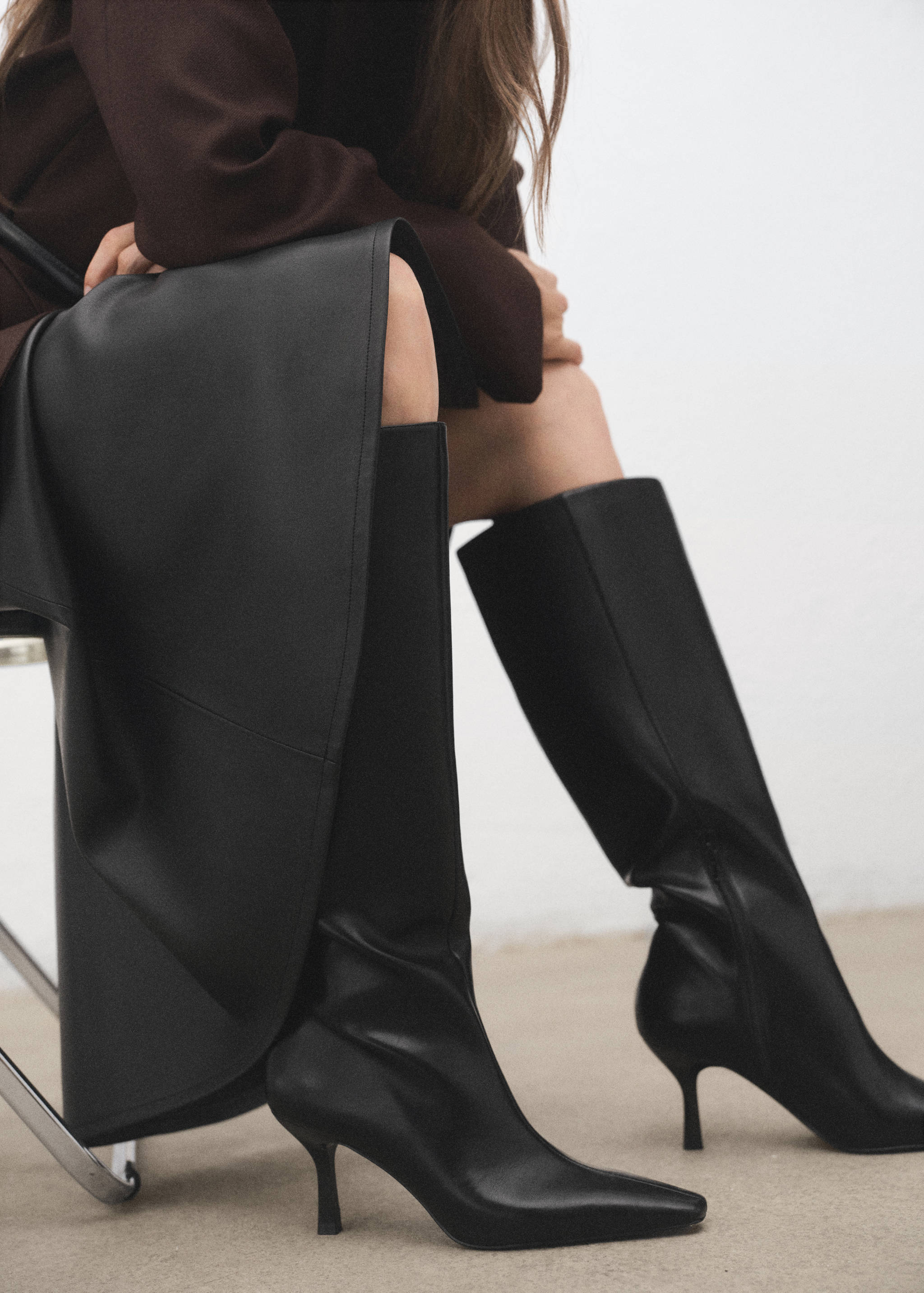 High heel boots - General plane