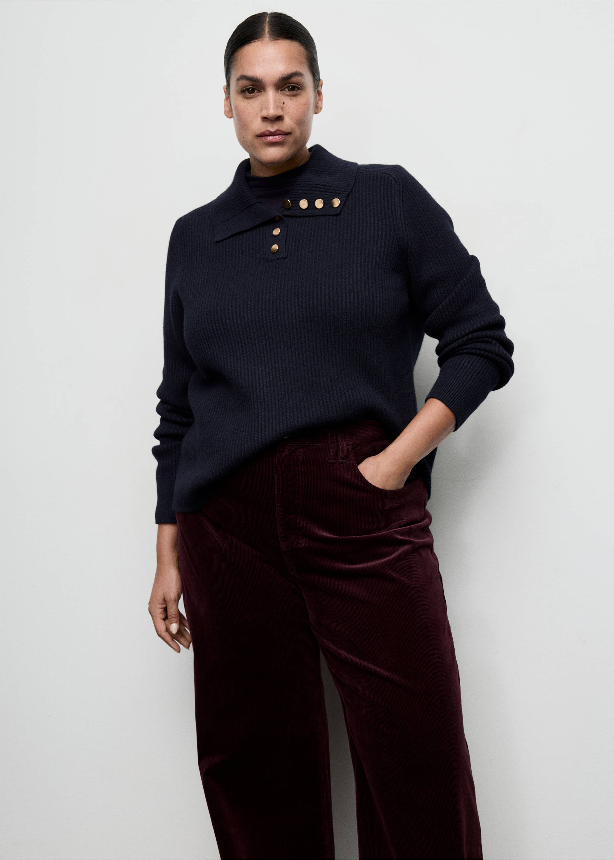 Wide leg corduroy jeans - Details of the article 5, Wine. Ref: 17097779-00.
