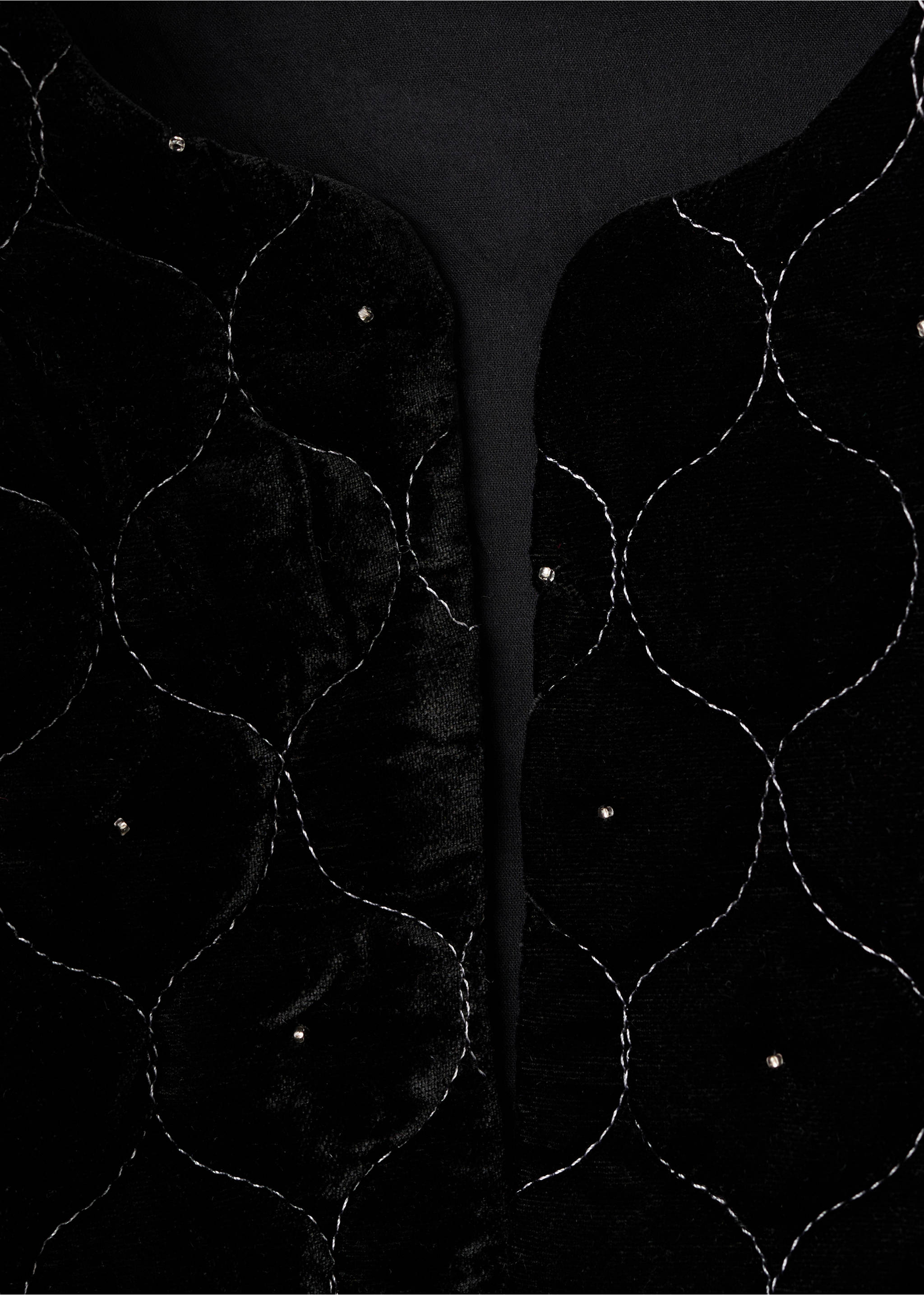 Beaded velvet jacket - Details of the article 8, Black. Ref: 17097783-00.