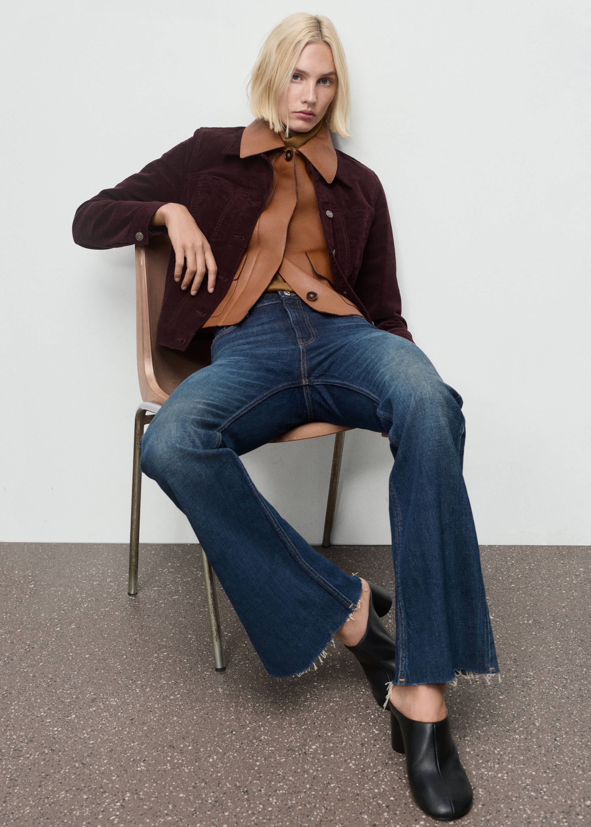 Veloursjacke mit Nähten - Detail des Artikels 2