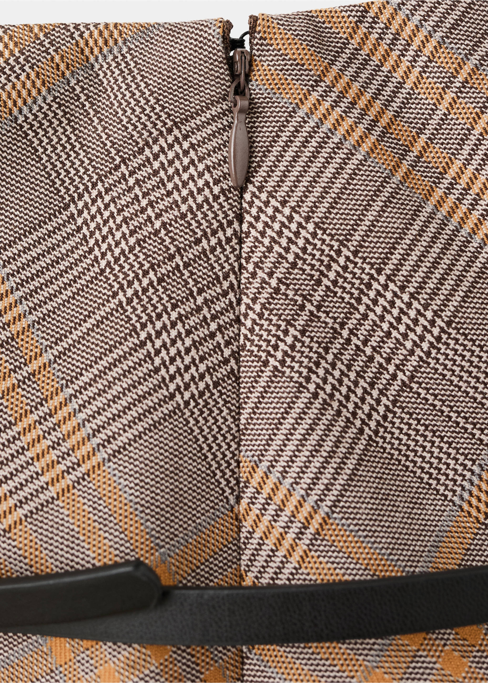 Belt checked skirt - Details of the article 0, Brown. Ref: 17097800-00.