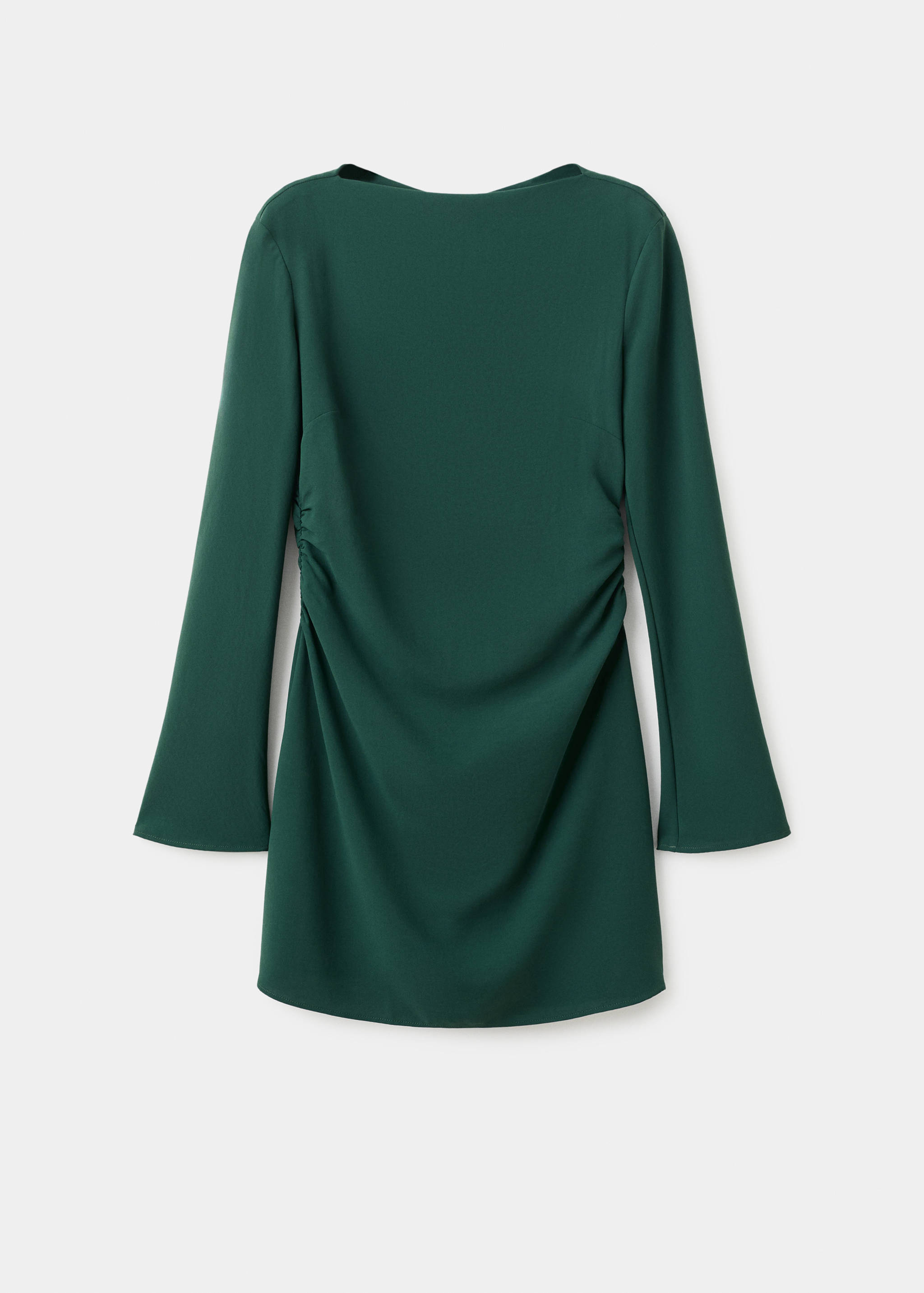 Vestido verde oscuro de manga larga con detalle de fruncidos en el lateral.