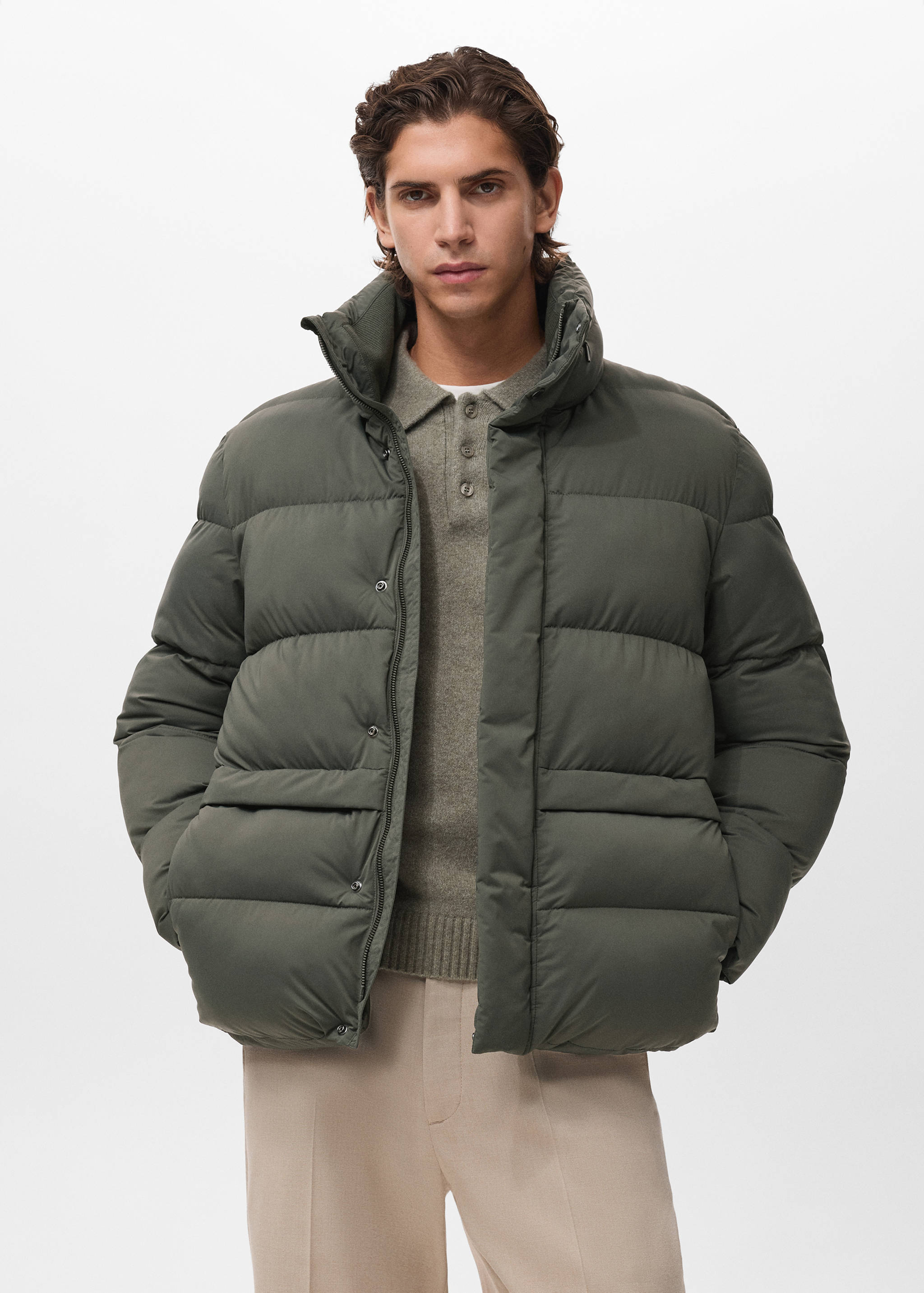 Short water-repellent puffer jacket - Medium plane