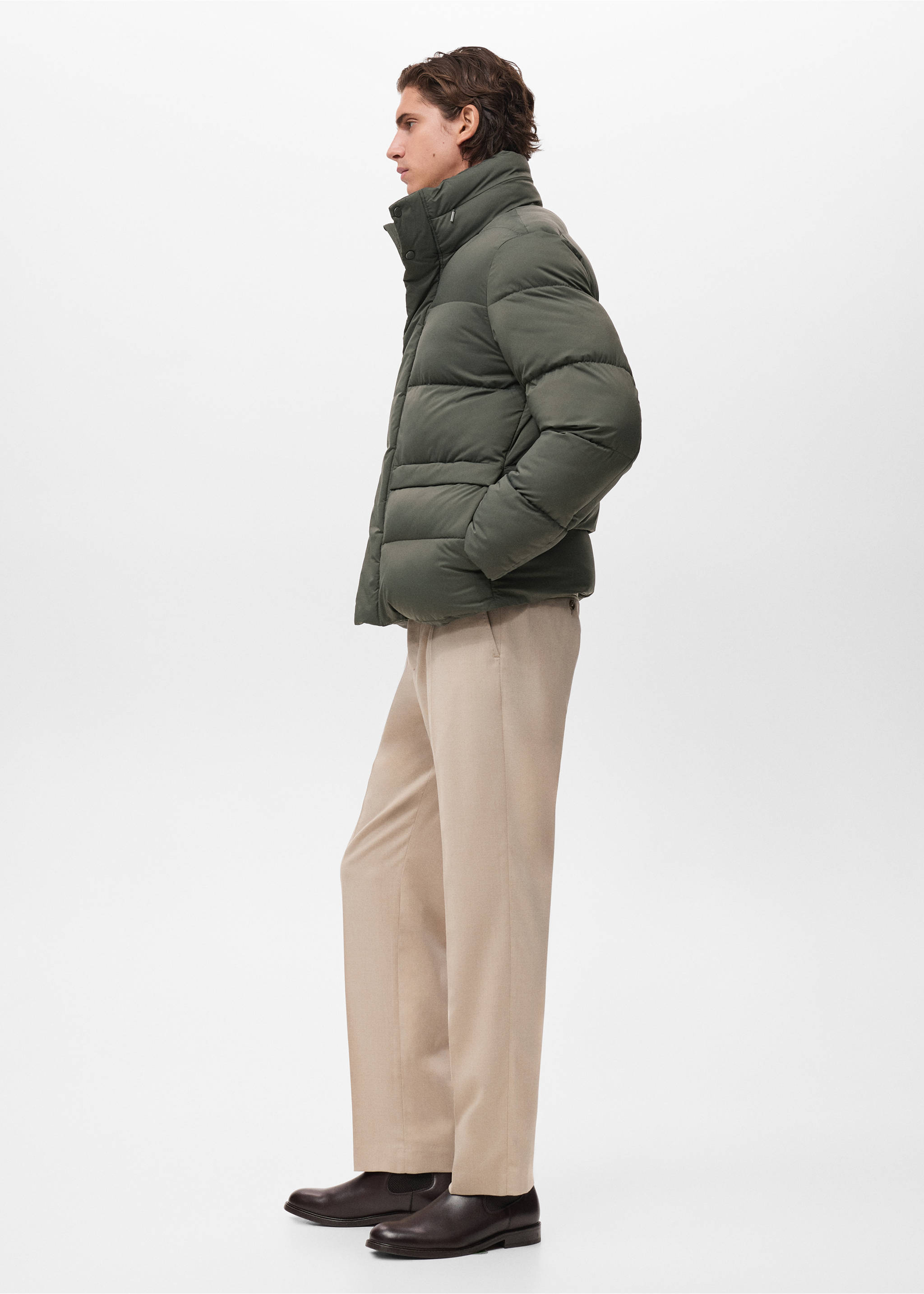 Short water-repellent puffer jacket - Details of the article 2, Dark Green. Ref: 17097883-00.