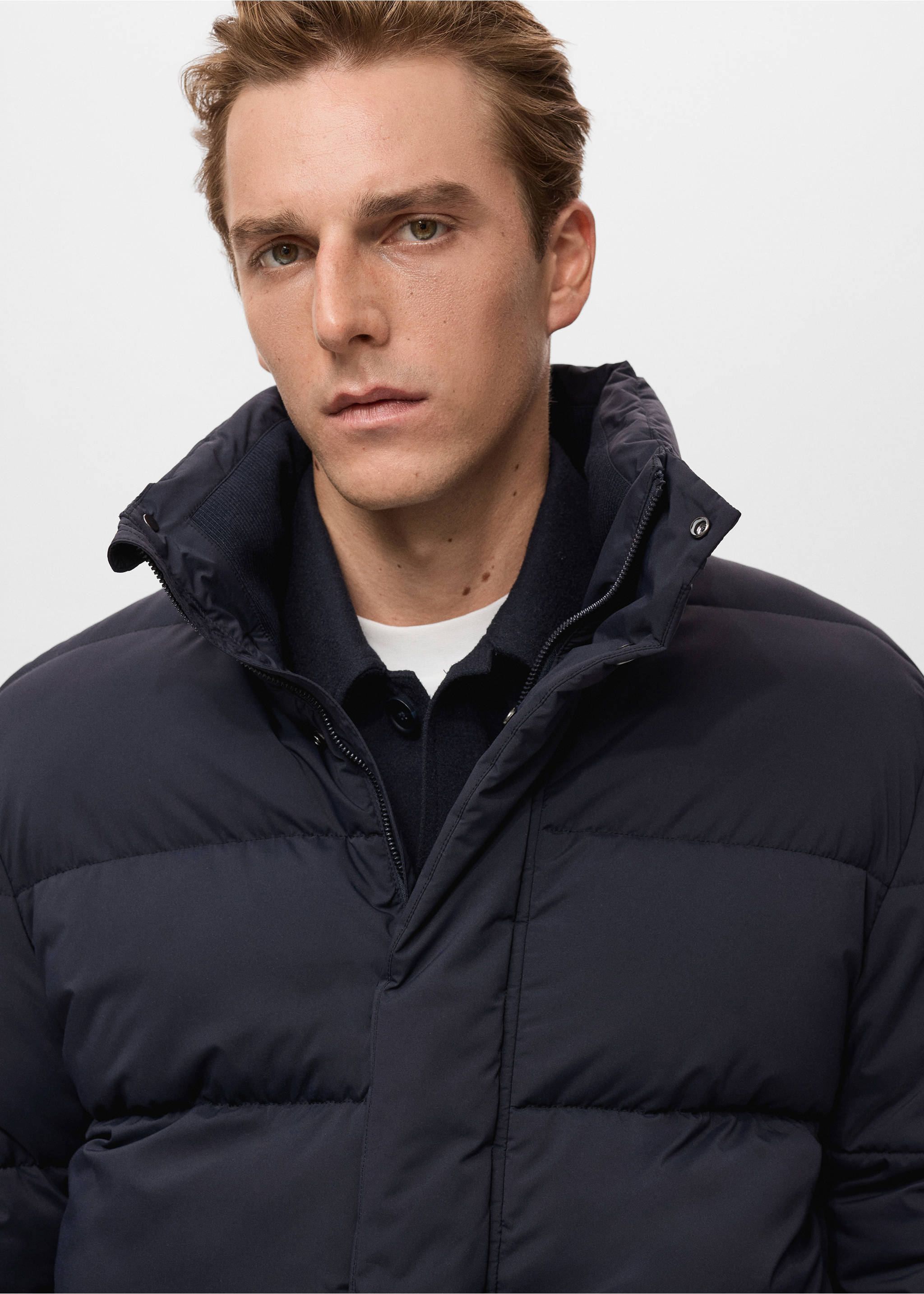 Short water-repellent puffer jacket - Details of the article 1, Navy. Ref: 17097883-00.