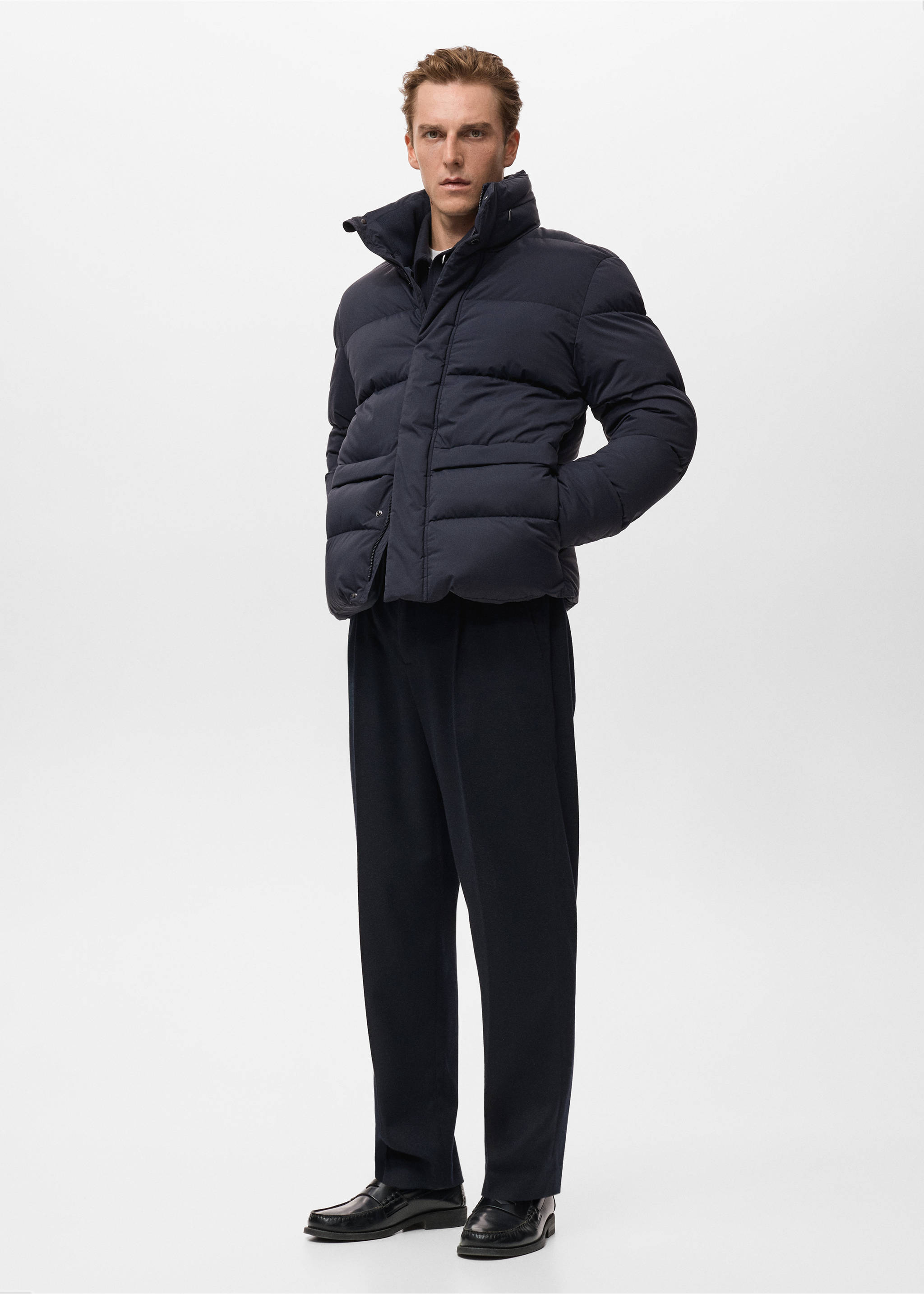 Short water-repellent puffer jacket - Details of the article 2, Navy. Ref: 17097883-00.