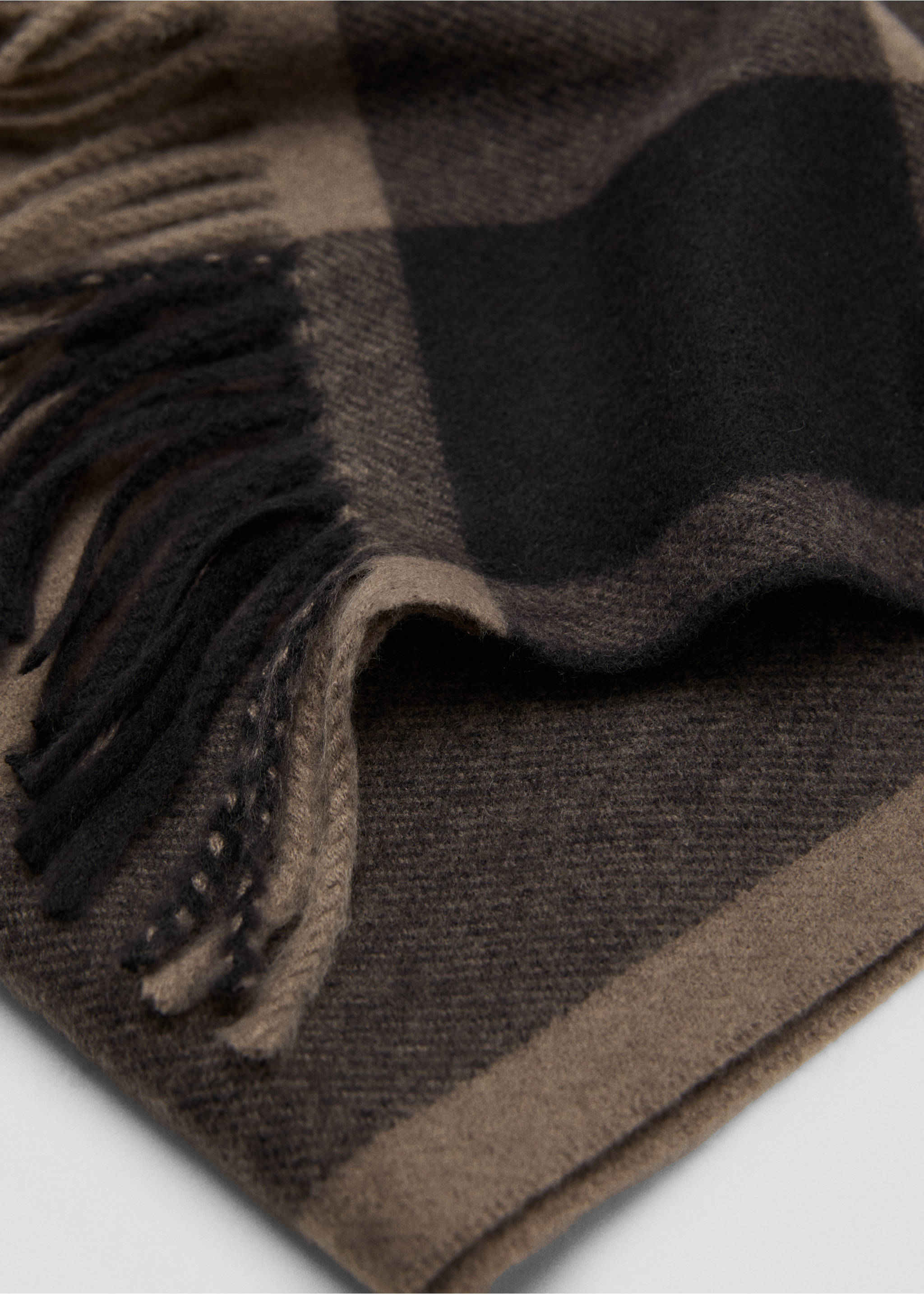 Écharpe motif à rayures - Plan moyen, Beige. Ref: 17097884-00.