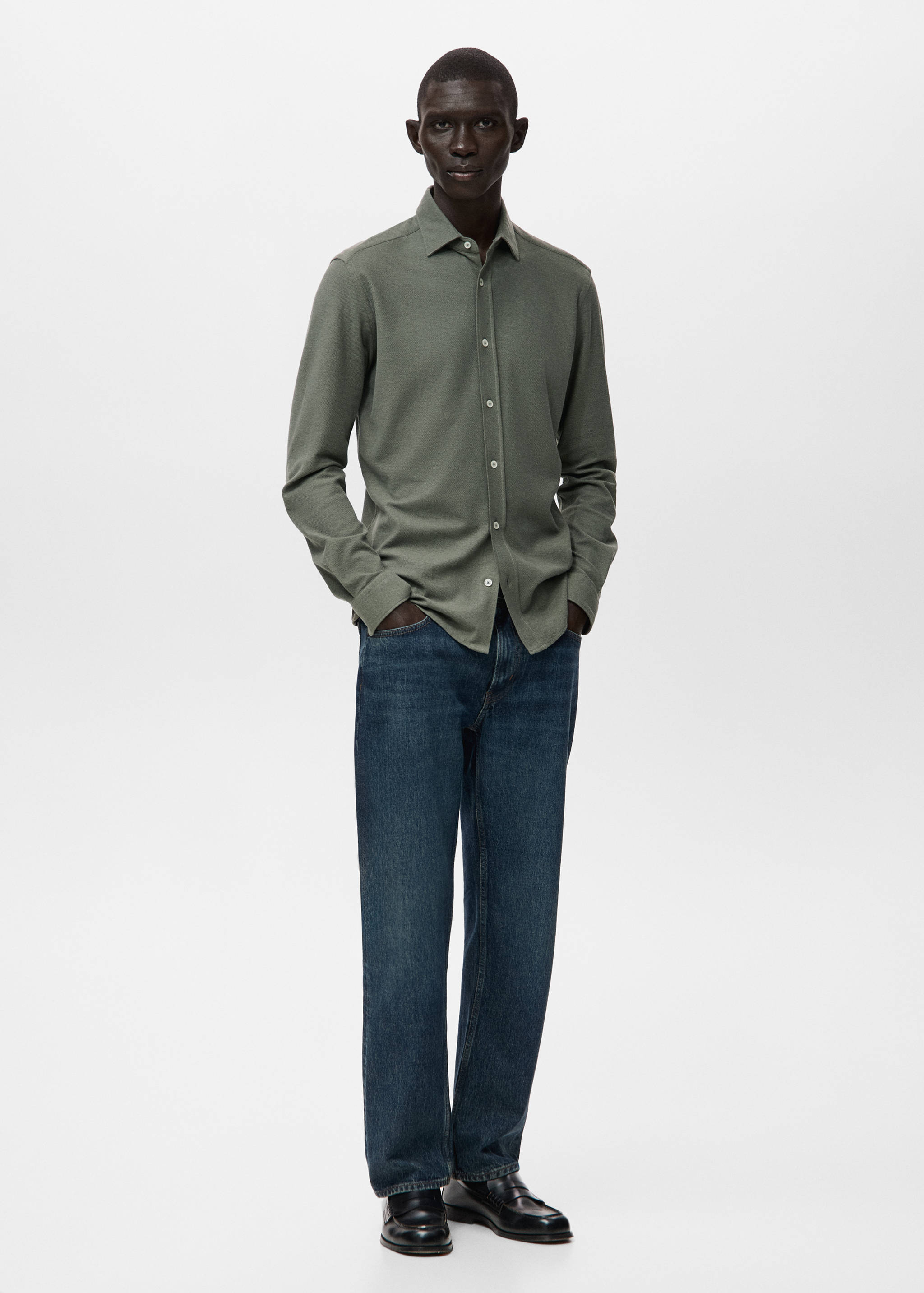 Slim Fit-Hemd aus 100 % Baumwolle - Allgemeine Ansicht