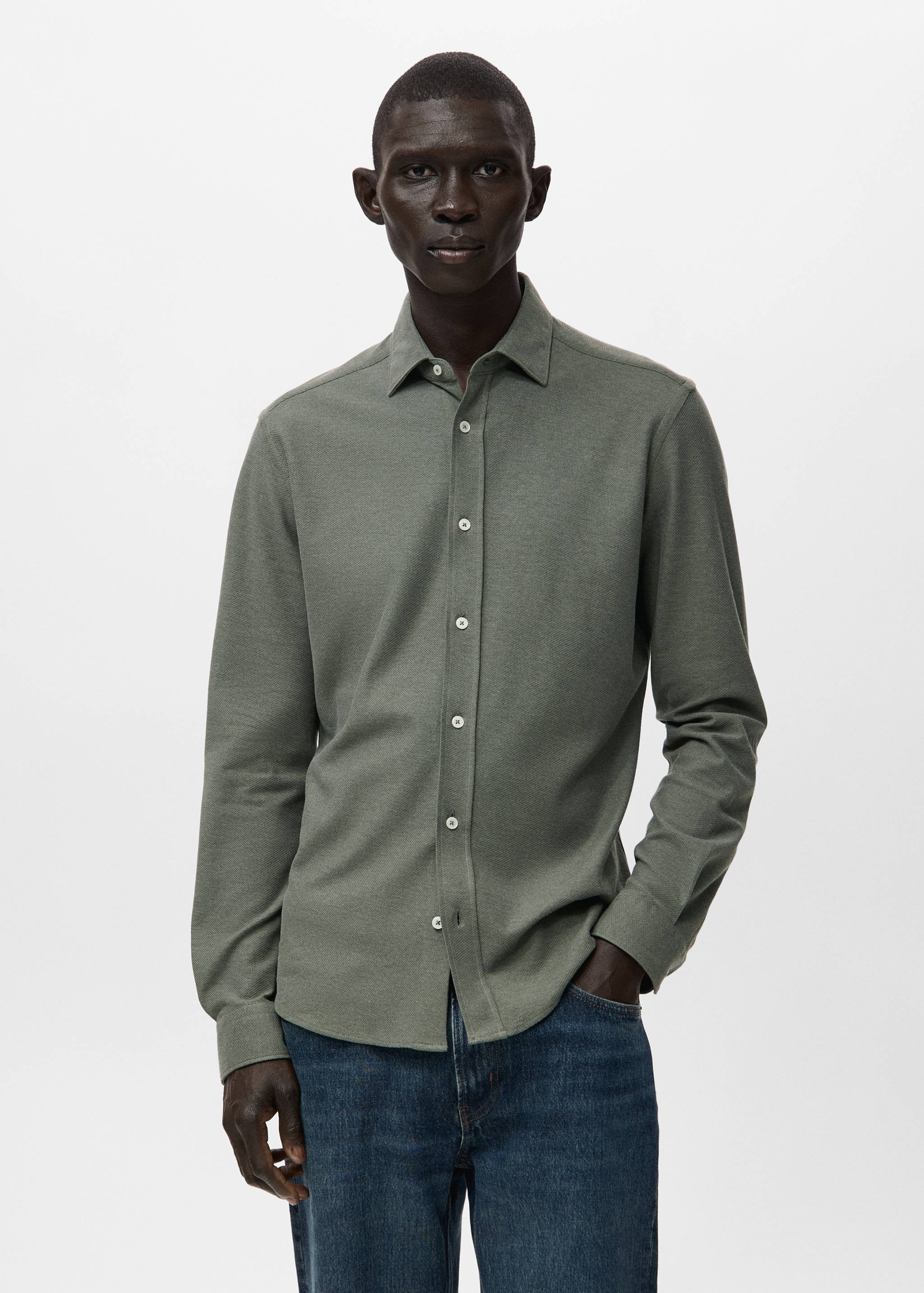 Slim Fit-Hemd aus 100 % Baumwolle - Mittlere Ansicht