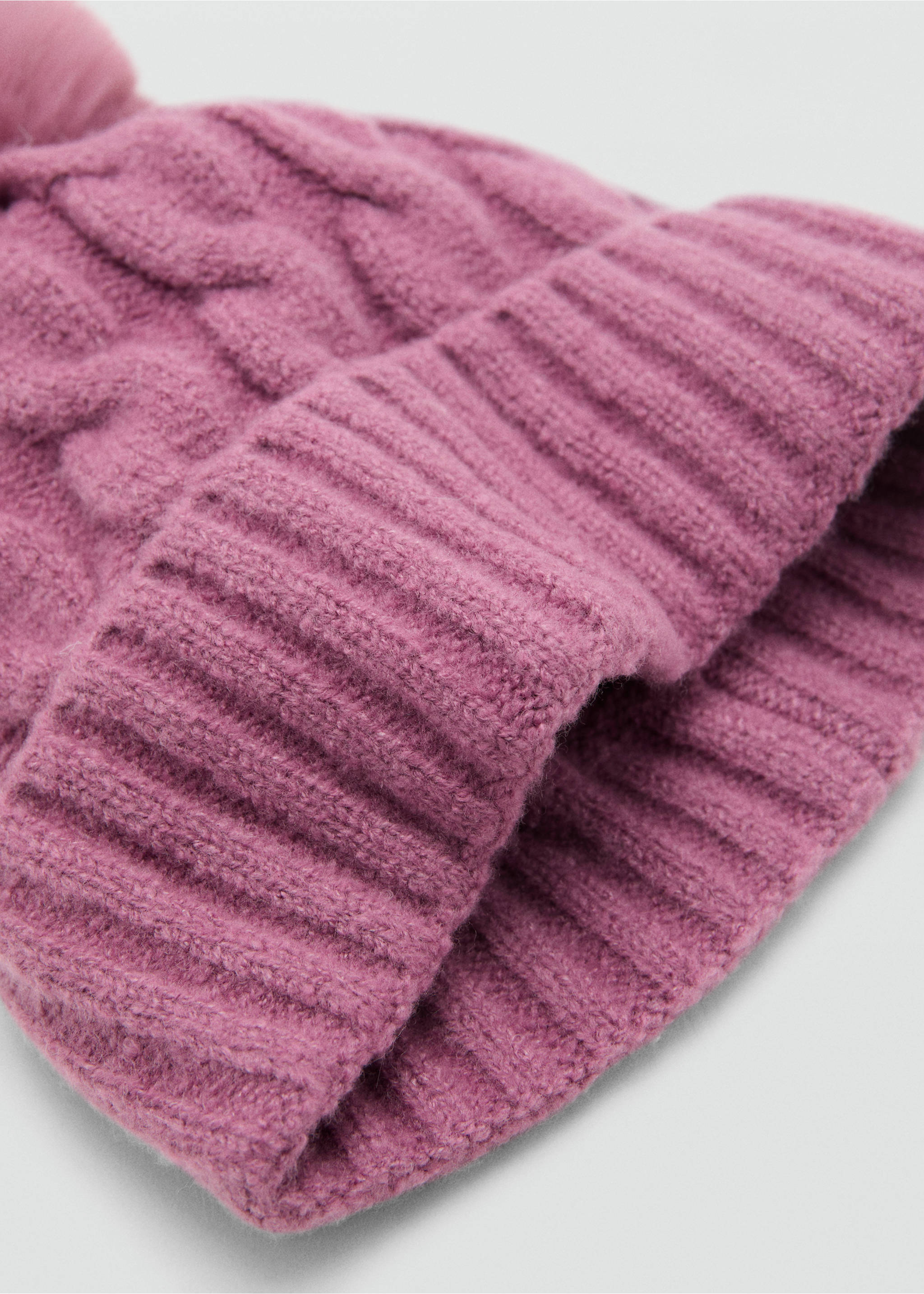 Knitted bobble hat - Medium plane, Strawberry. Ref: 17097892-00.