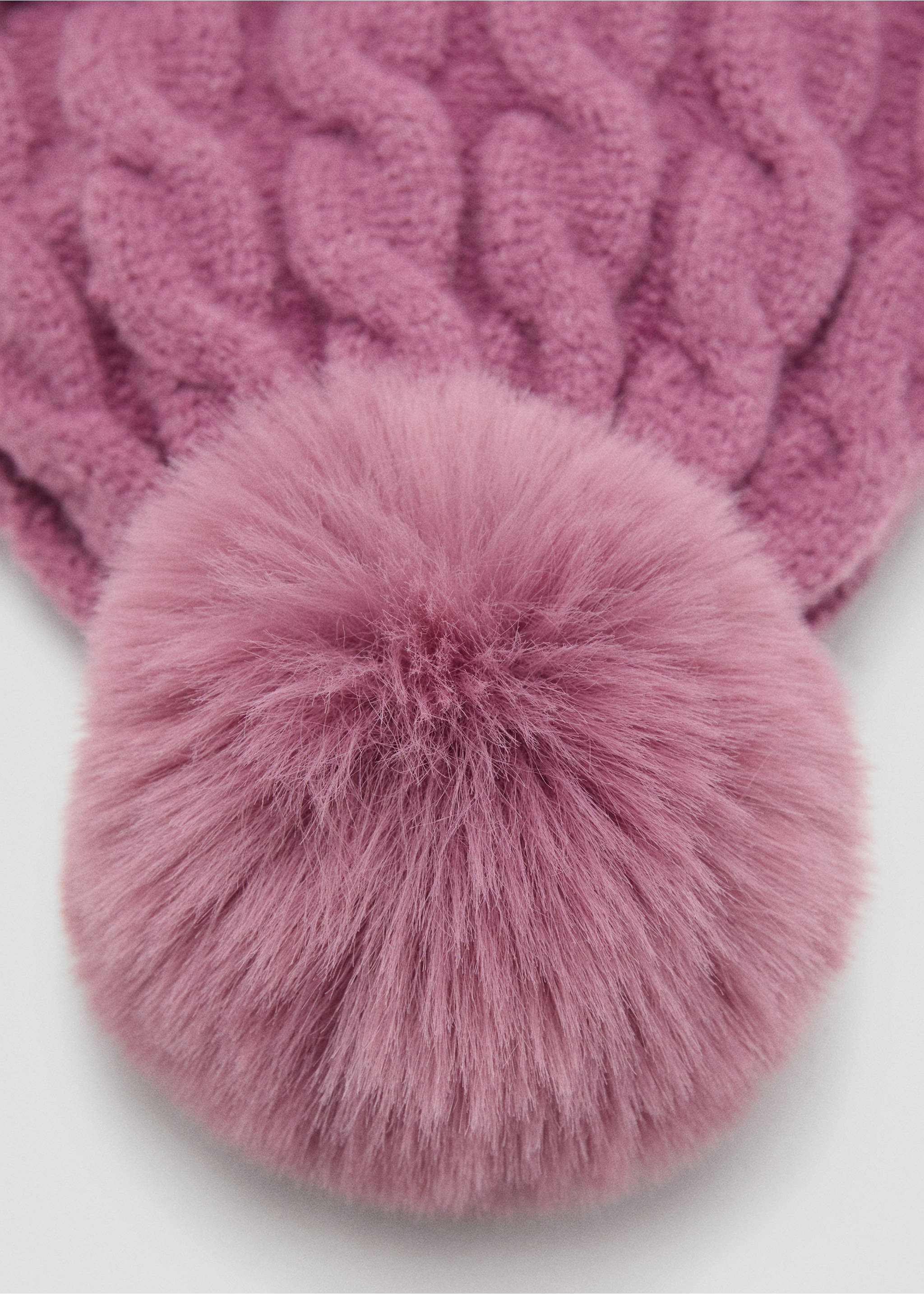 Knitted bobble hat - Details of the article 1, Strawberry. Ref: 17097892-00.