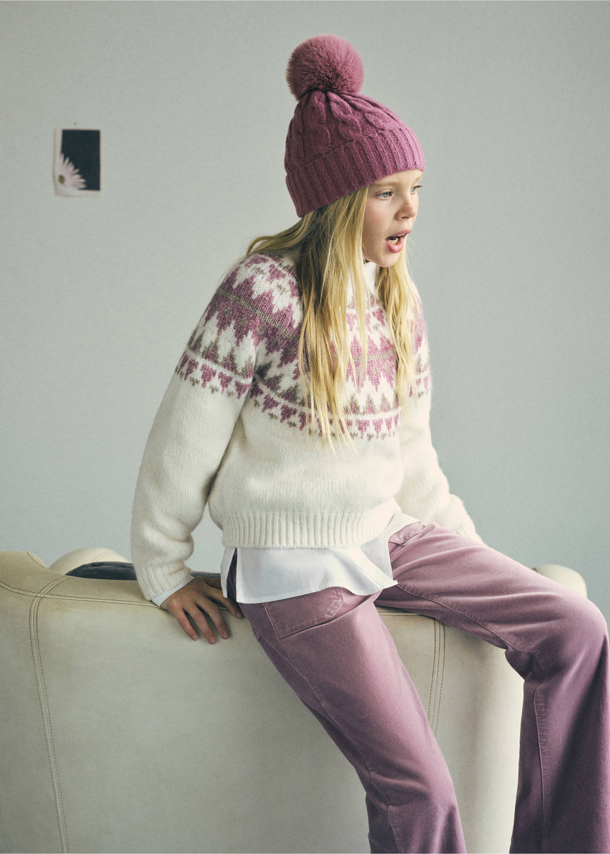 Knitted bobble hat - Details of the article 6, Strawberry. Ref: 17097892-00.
