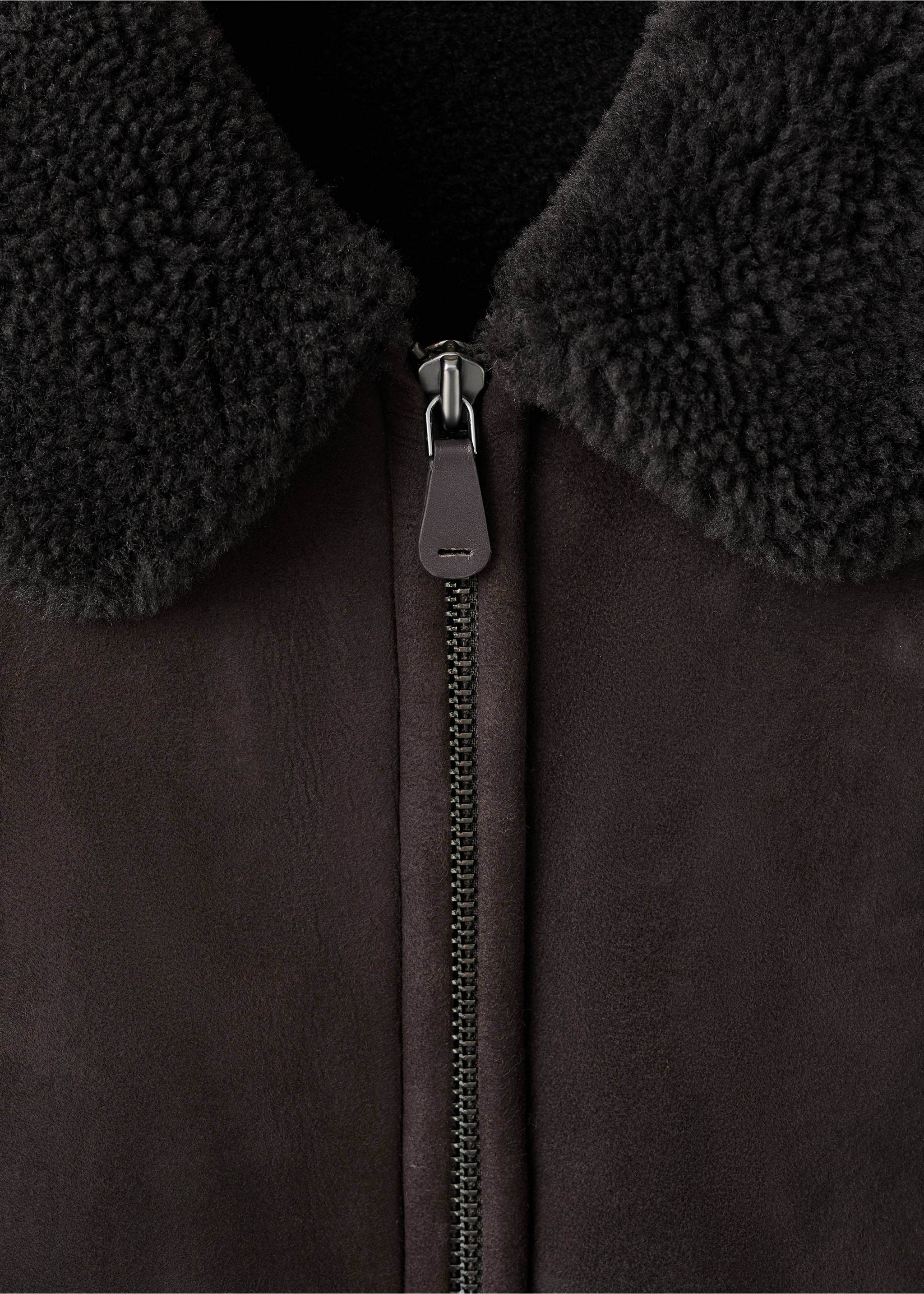 Blouson shearling 100 % daim - Détail de l'article 8, Marron. Ref: 17097897-00.