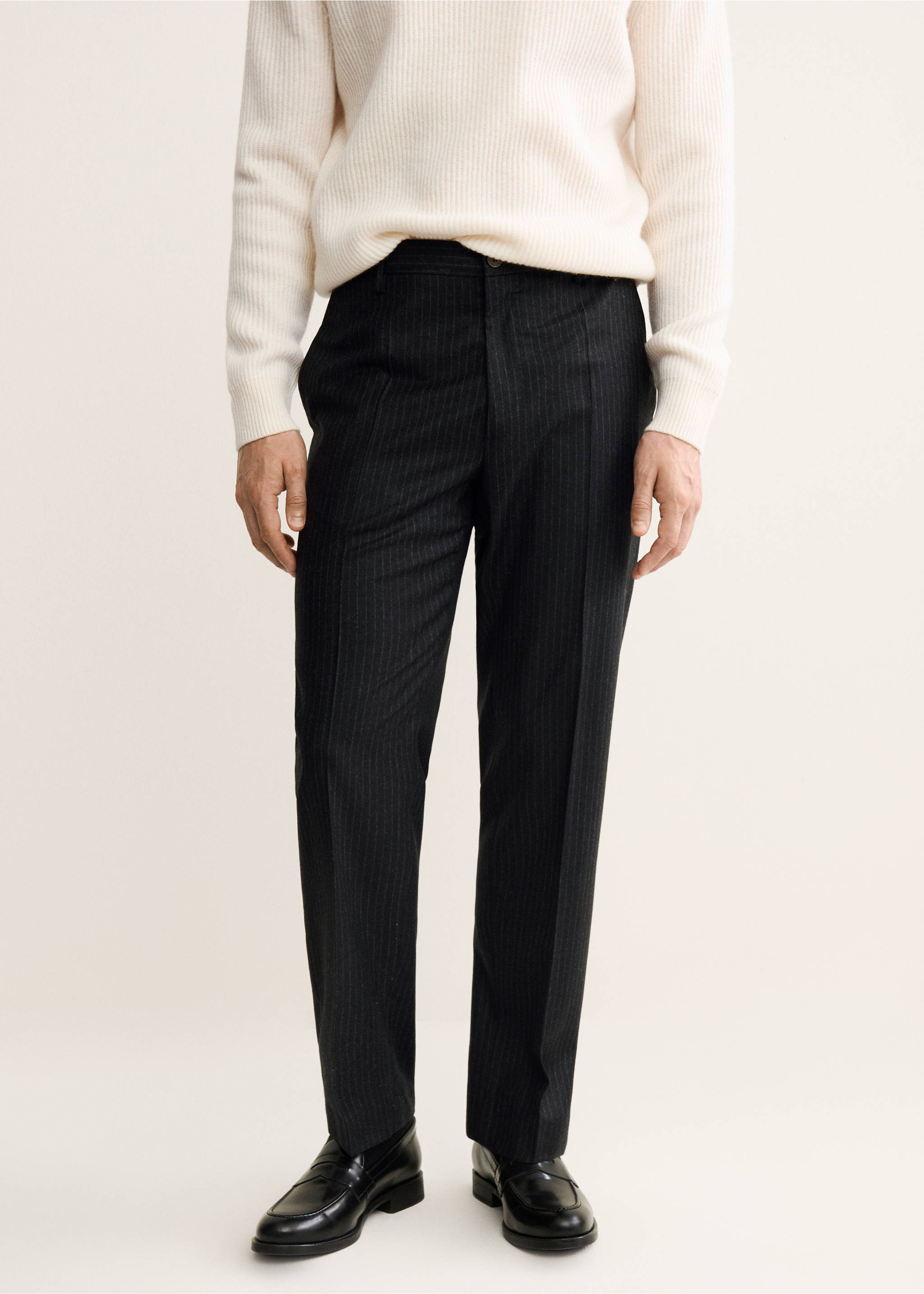 100% virgin wool regular-fit pinstripe trousers - Medium plane, Dark Heather Grey. Ref: 17098265-00.
