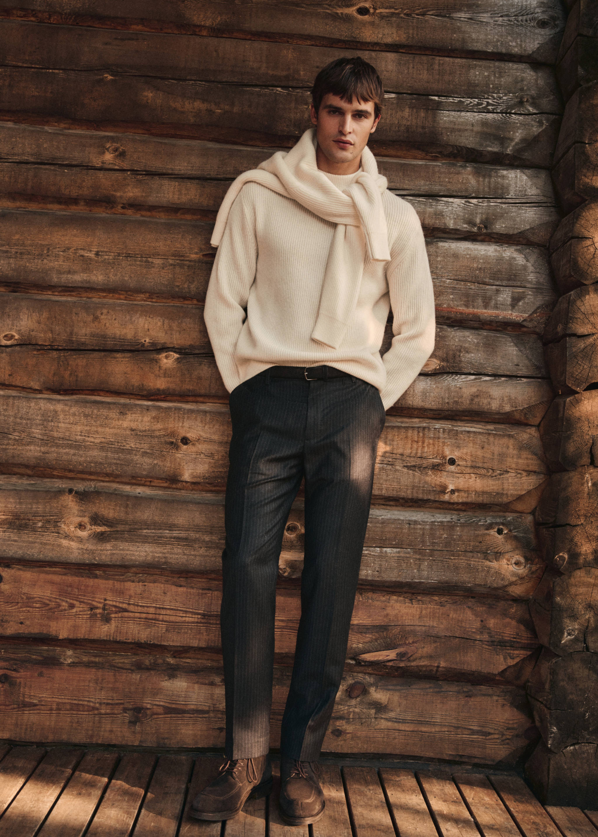 100% virgin wool regular-fit pinstripe trousers - Details of the article 5, Dark Heather Grey. Ref: 17098265-00.