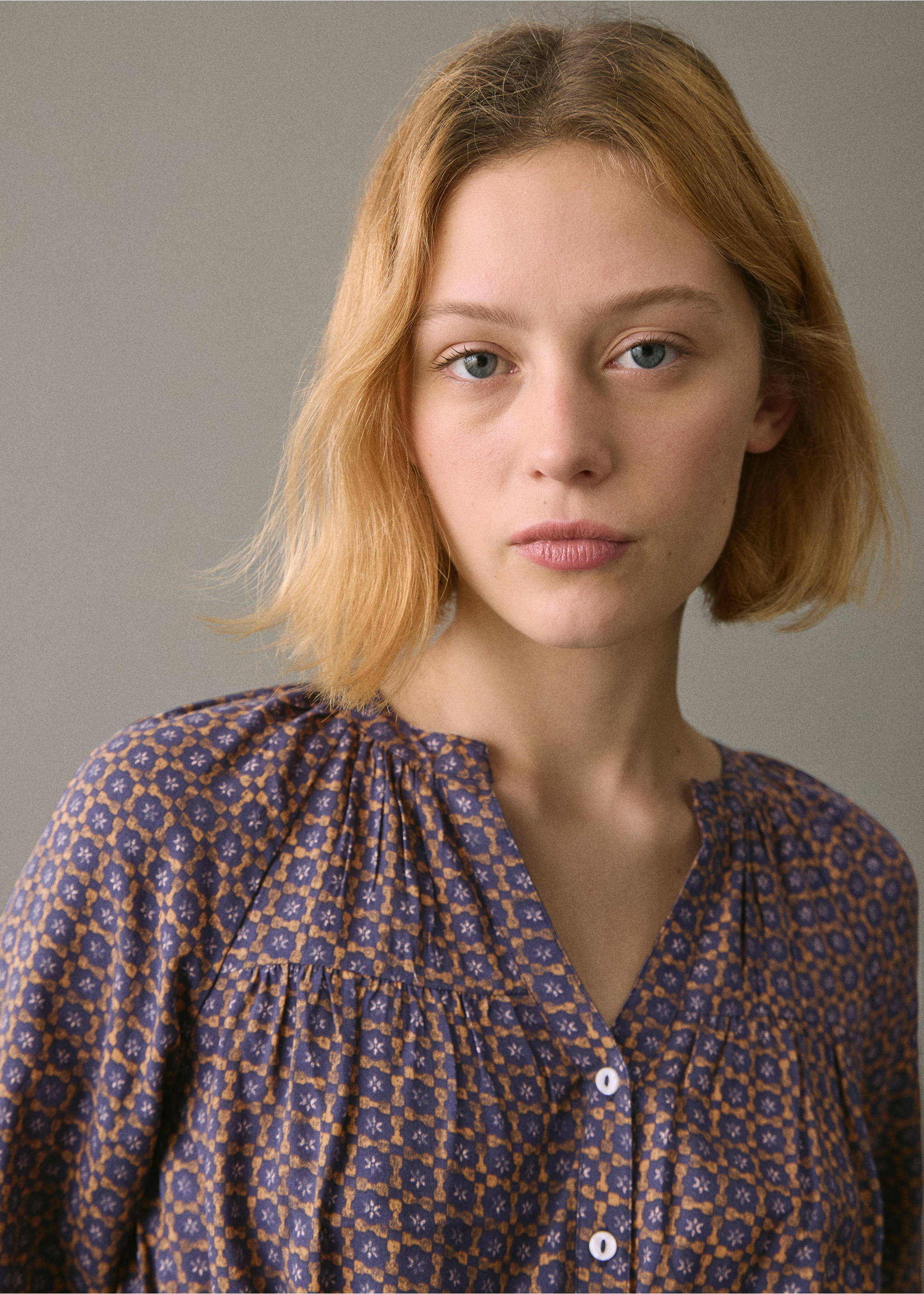 Flowy printed blouse - Details of the article 1, Dark Navy. Ref: 17098266-00.