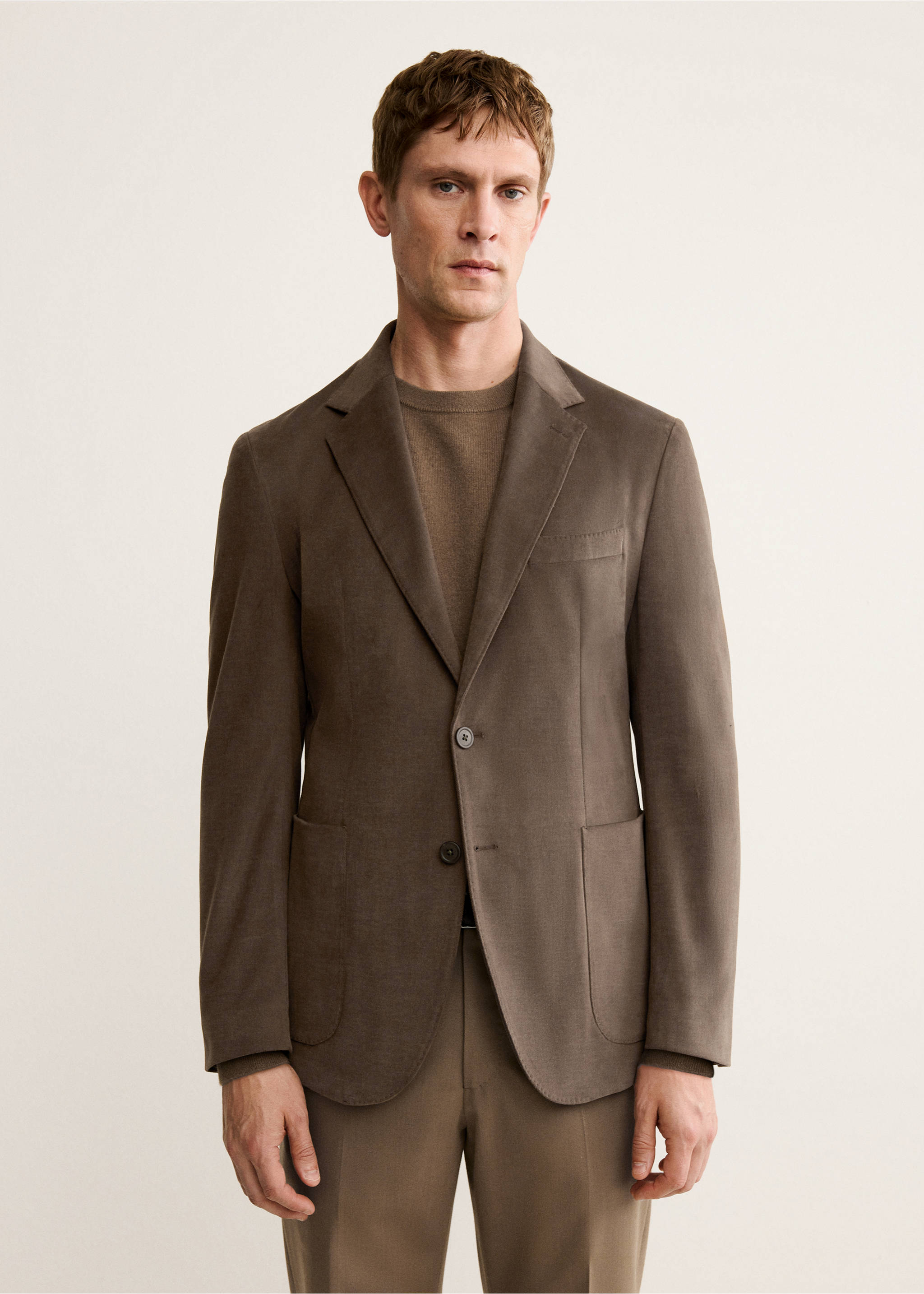 Brown tailored blazer with notched lapels and front button closure, Caramel. Ref: 17098268-00.