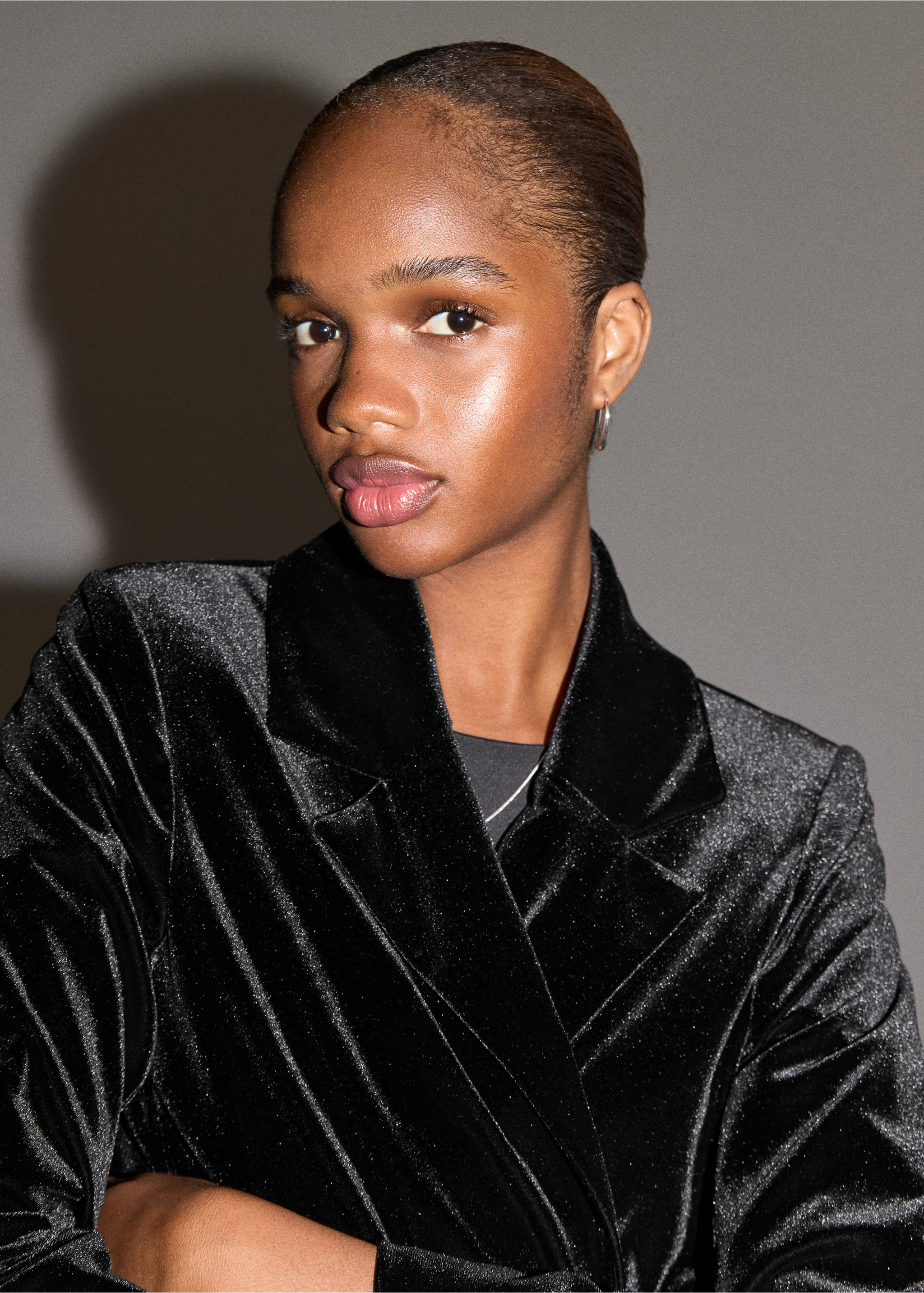 Velvet jacket - Details of the article 1, Black. Ref: 17098272-00.