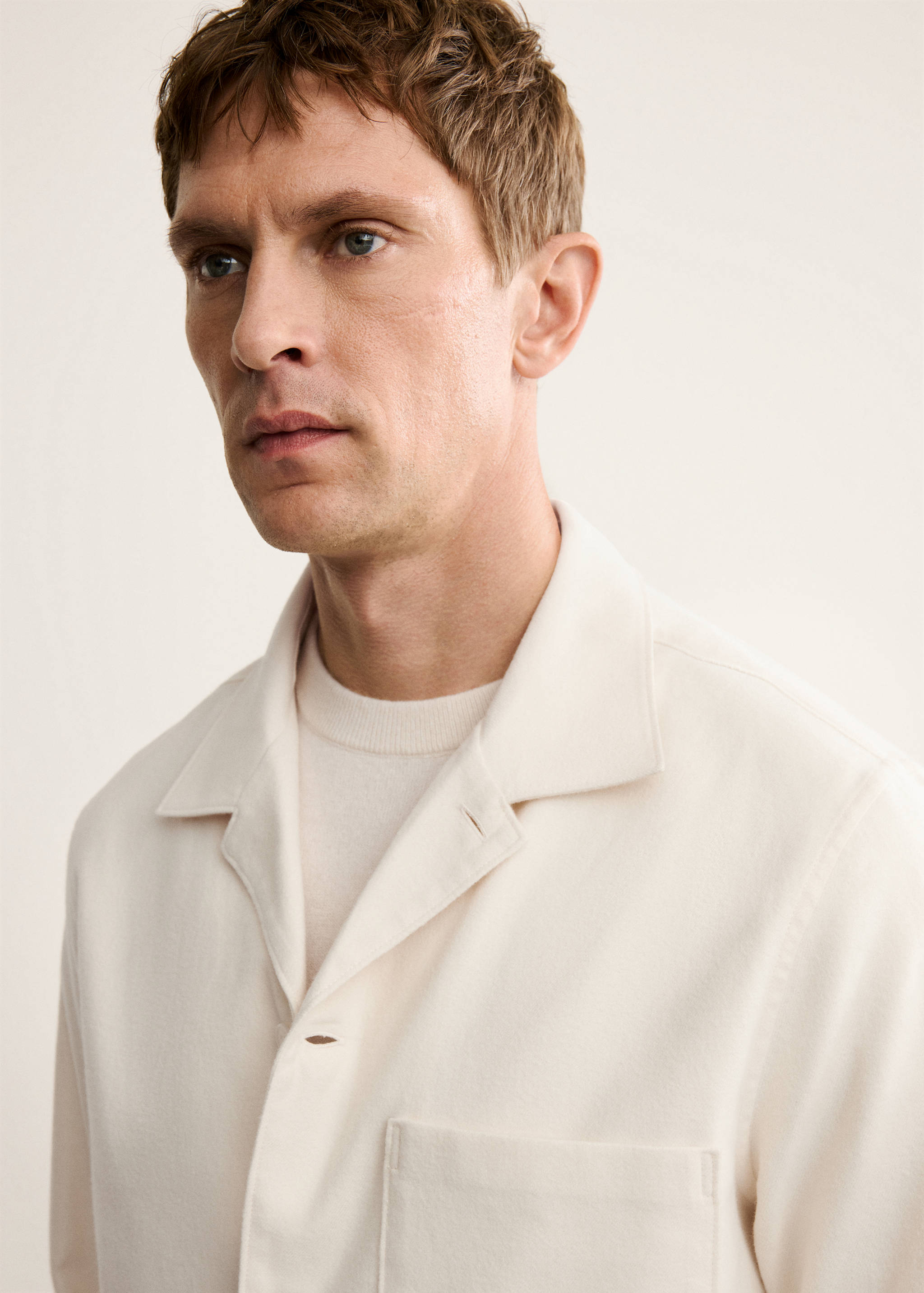 Overshirt aus 100 % Baumwolle mit Taschen - Detail des Artikels 1
