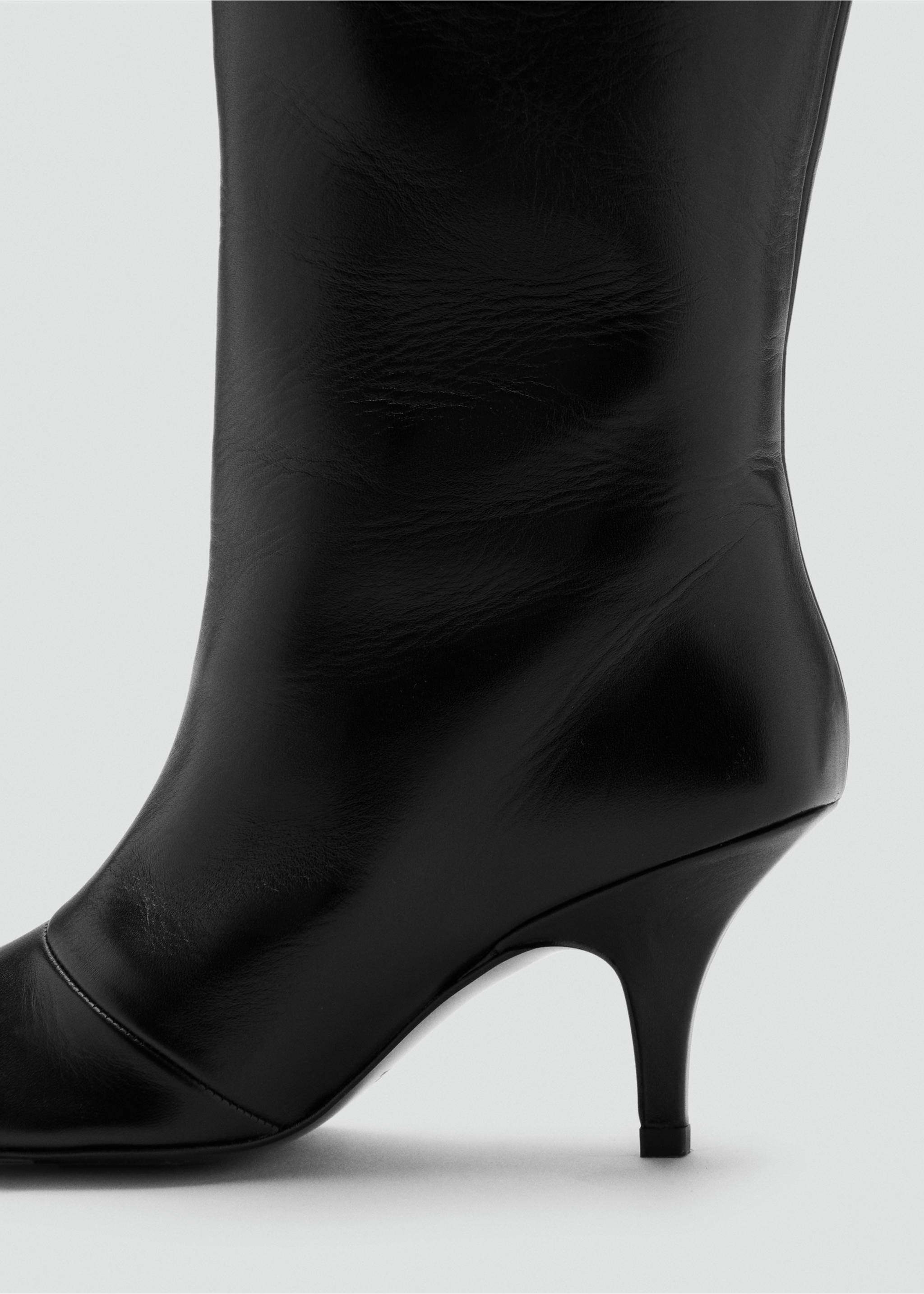 Tall leather boots - Details of the article 1, Black. Ref: 17098292-00.