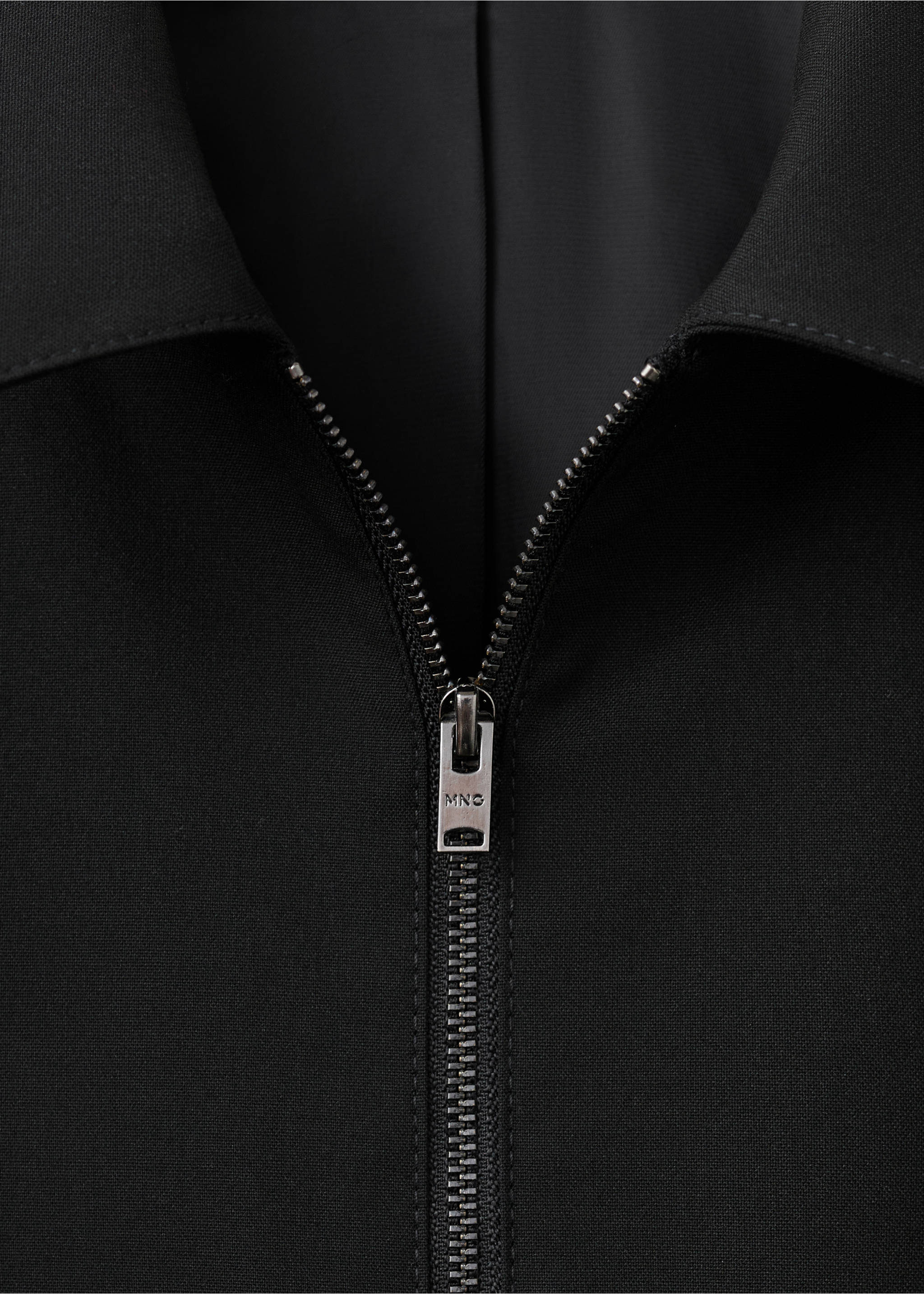 Straight-fit jacket with pockets - Details of the article 8, Black. Ref: 17099604-00.