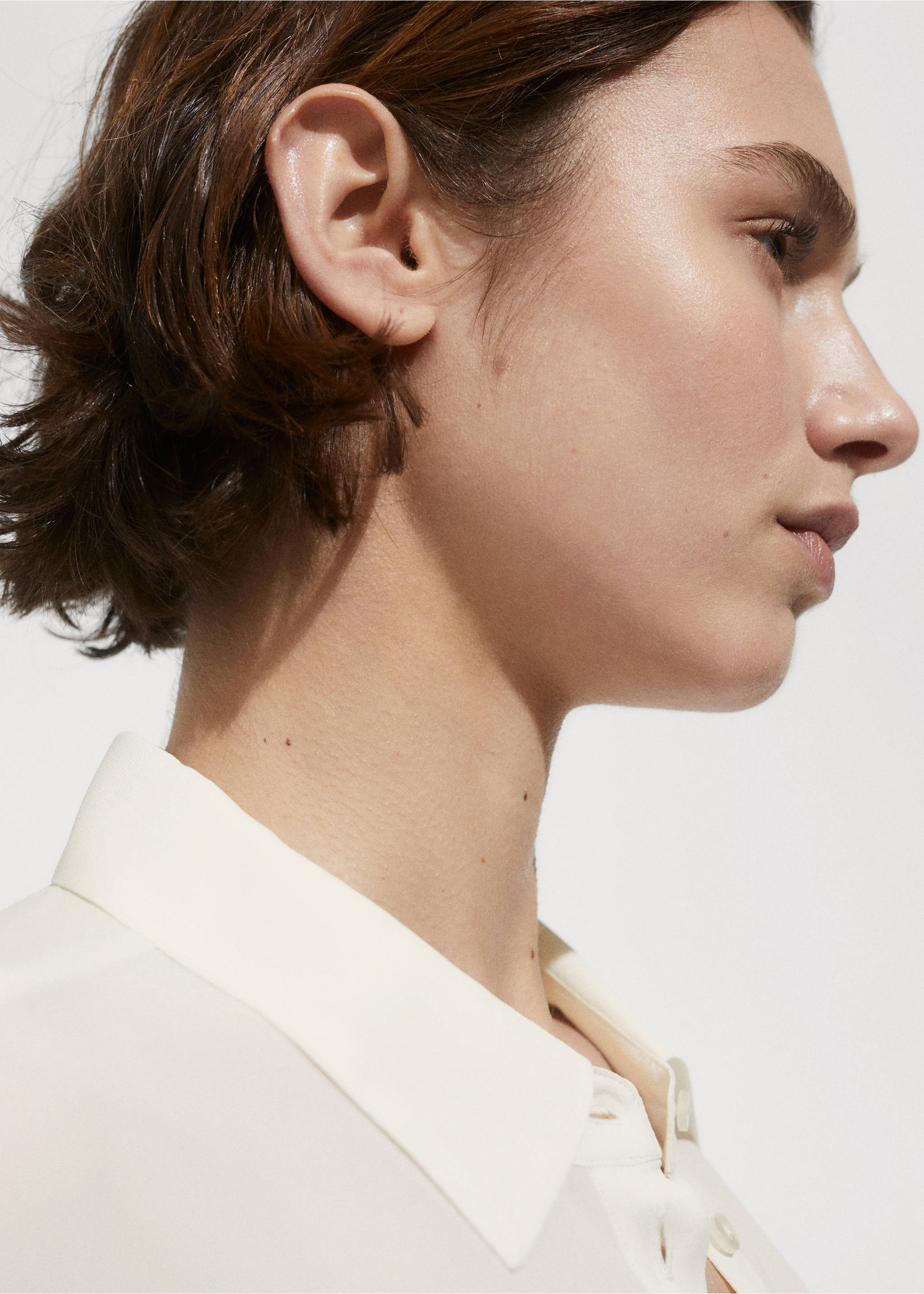 Short sleeve fluid shirt - Details of the article 1, Off White. Ref: 17140346-00.