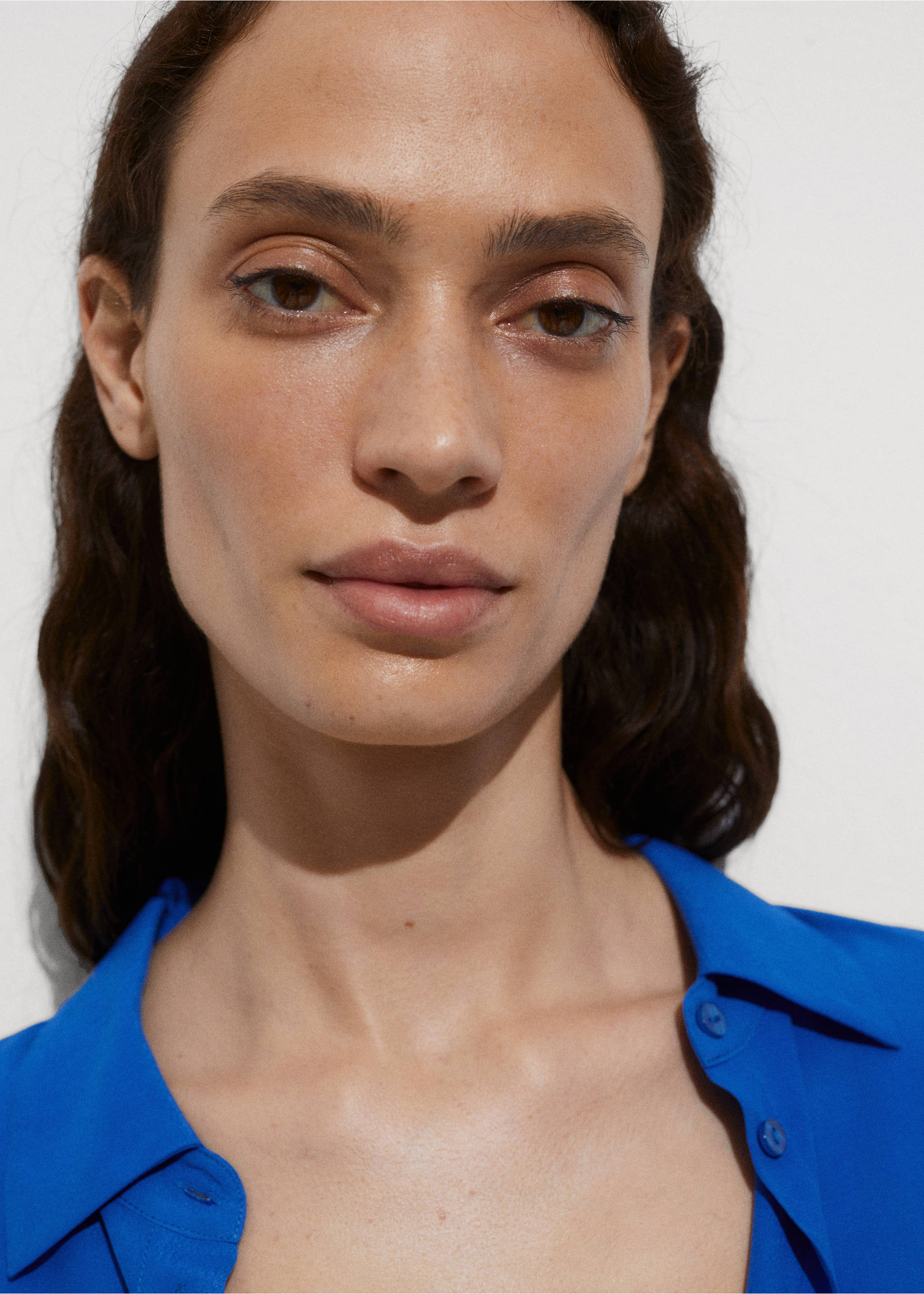 Short sleeve fluid shirt - Details of the article 1, Blue. Ref: 17140346-00.