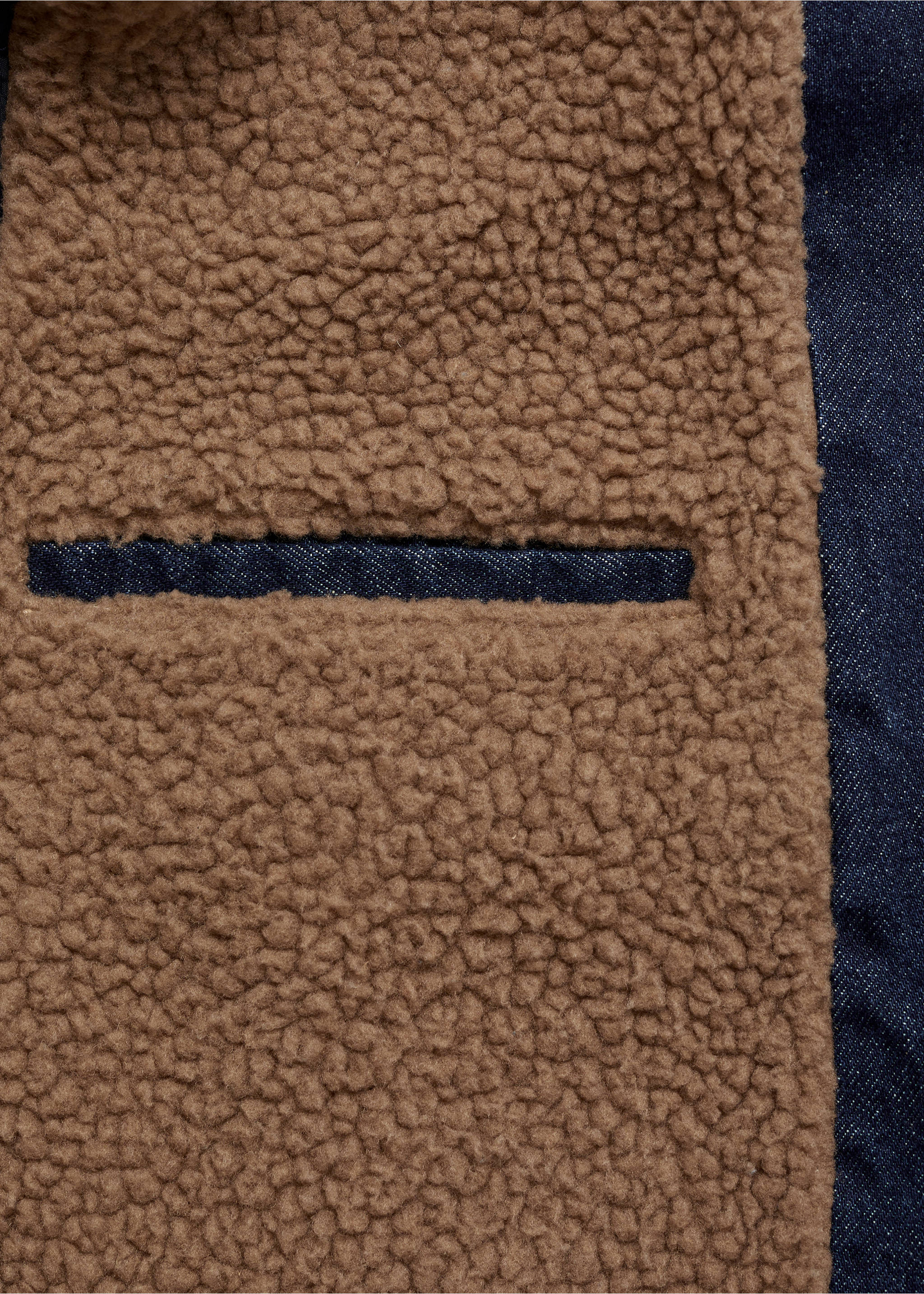 Denim jacket with shearling lining - Details of the article 0, Dark Blue. Ref: 17147916-00.