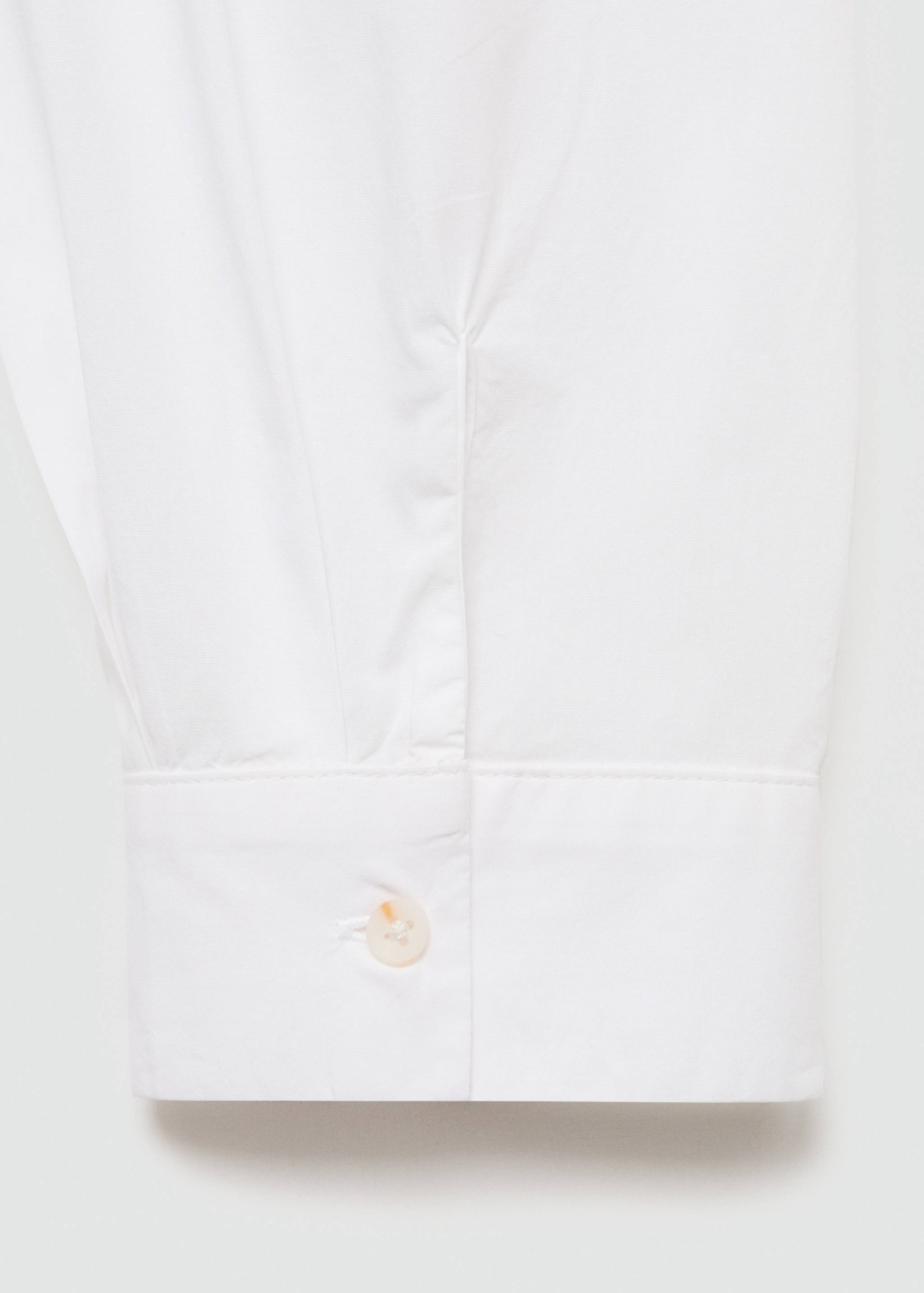 Cotton shirt with decorative button - Details of the article 0
