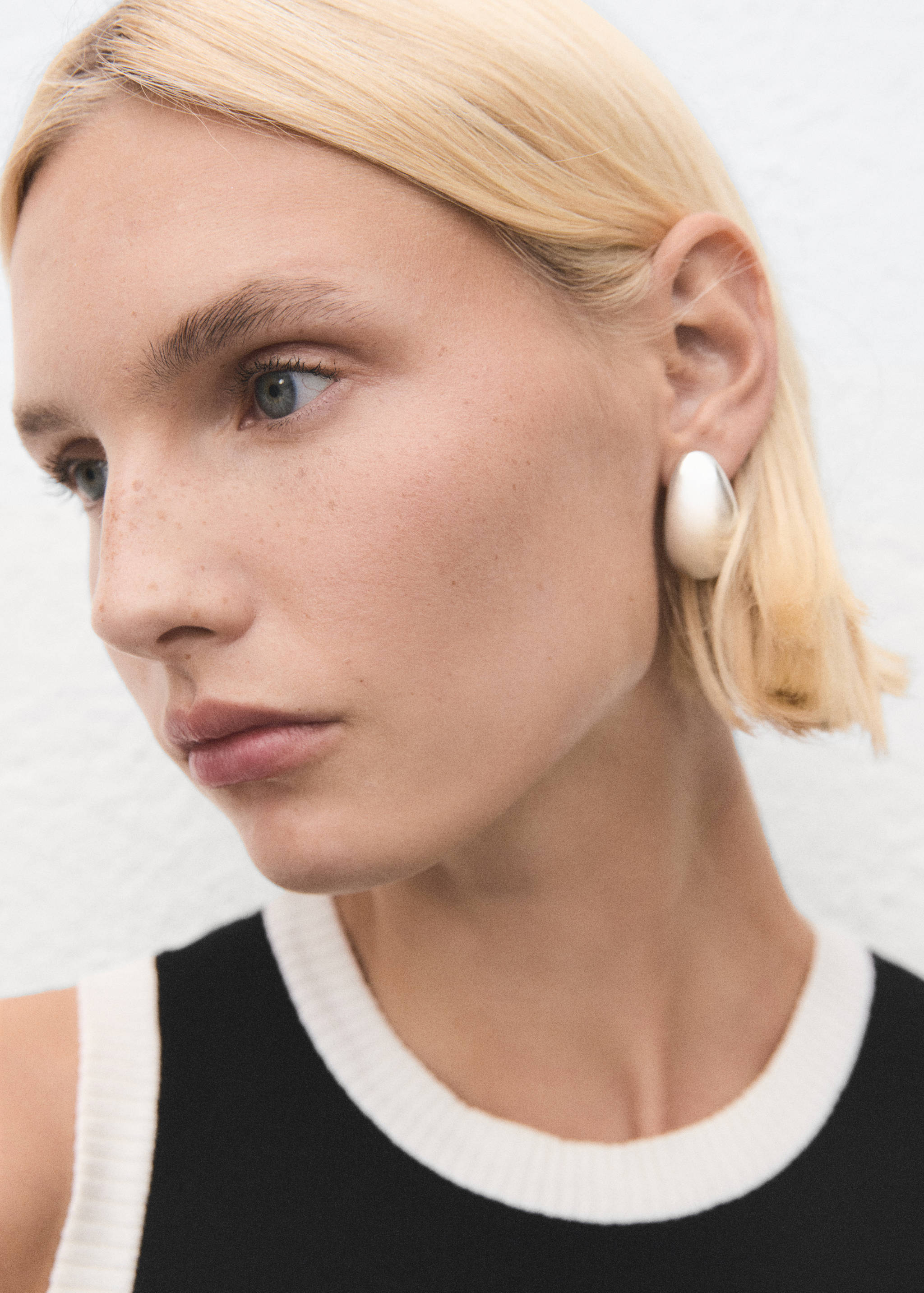 Stickad topp kontrastbårder - Detaljer om artikeln 1