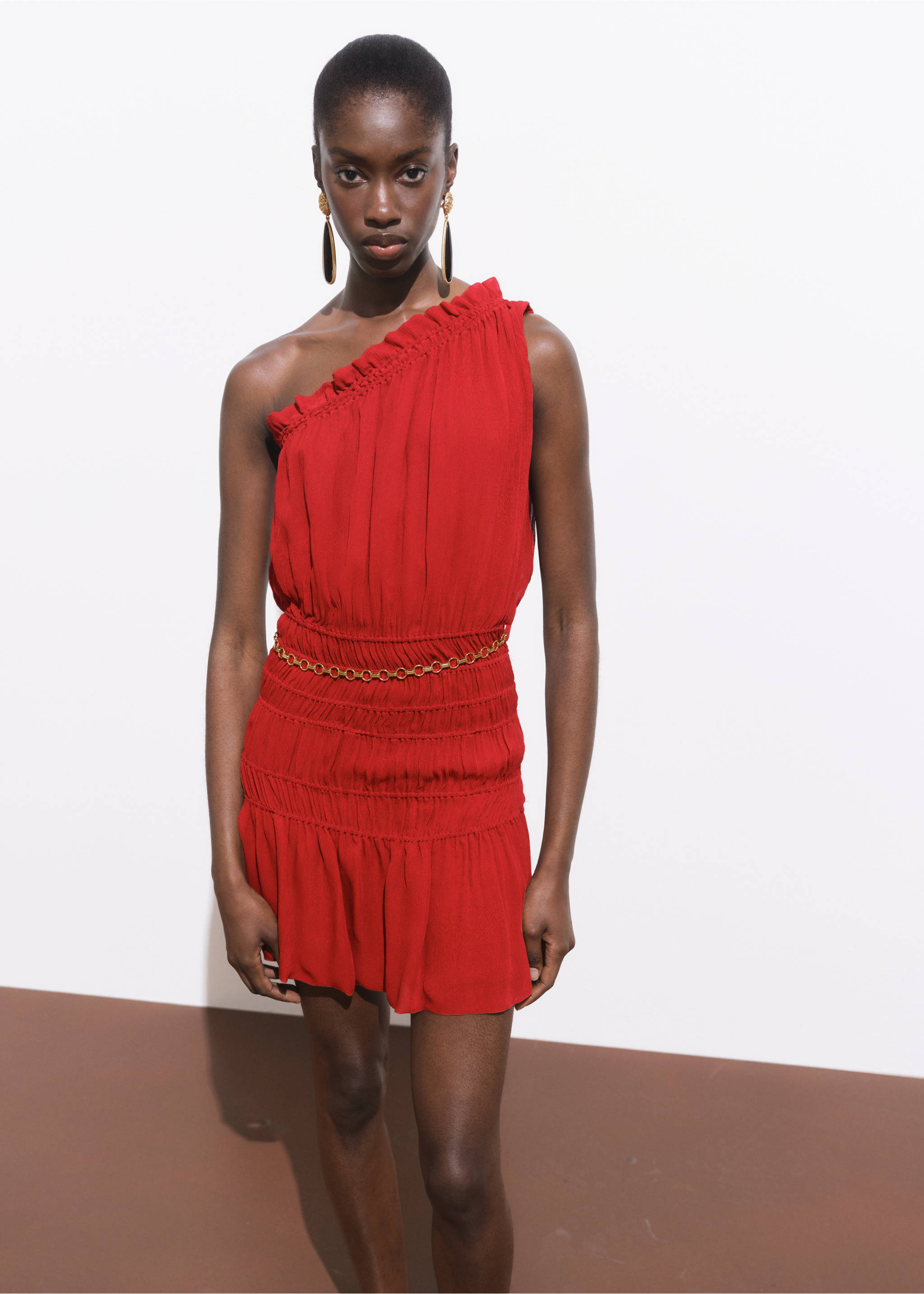 Asymmetrical gathered dress with belt - Medium plane, Wine. Ref: 17971279-00.