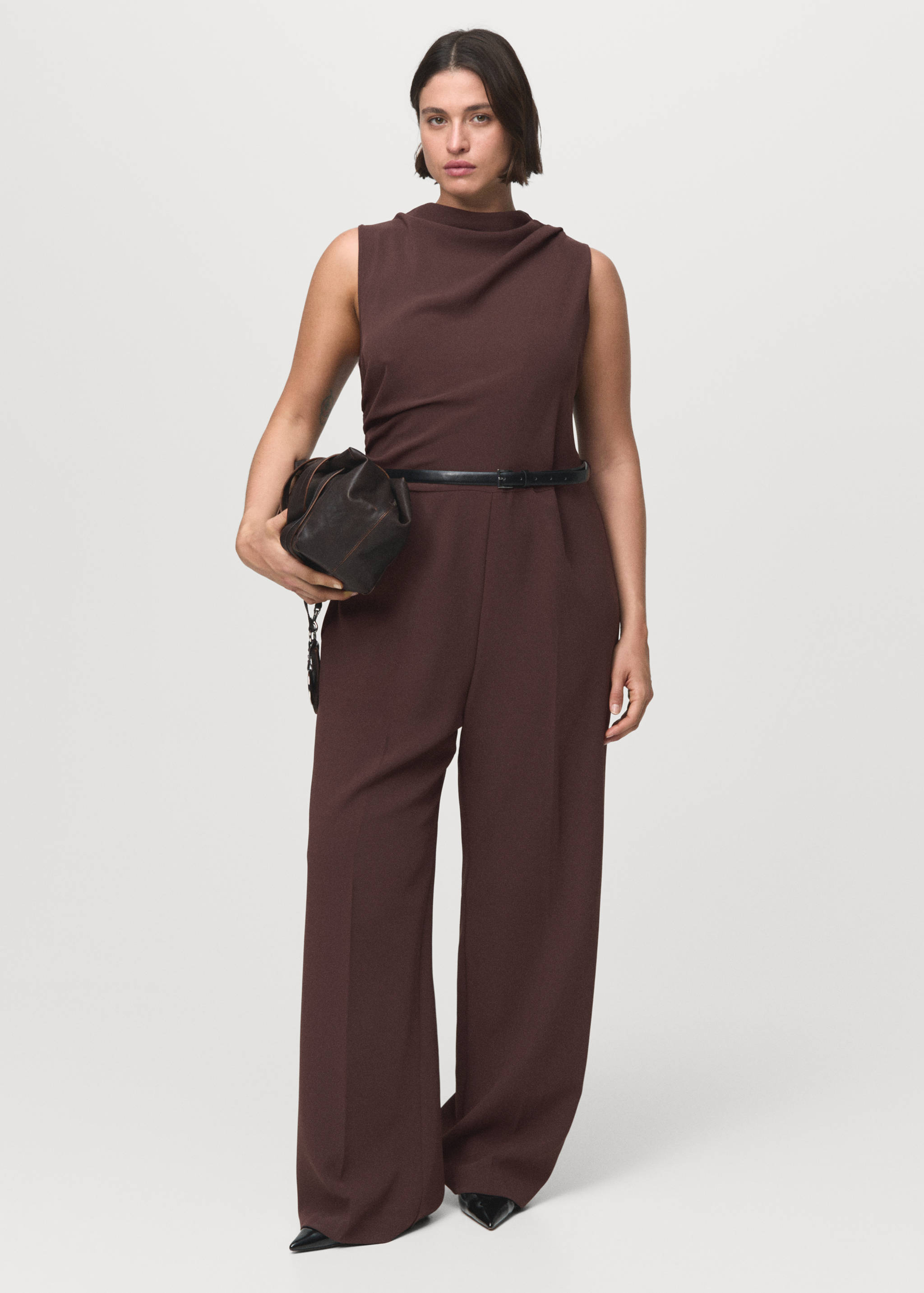 Lange jumpsuit met gedrapeerde hals en ceintuur - Detail van het artikel 6