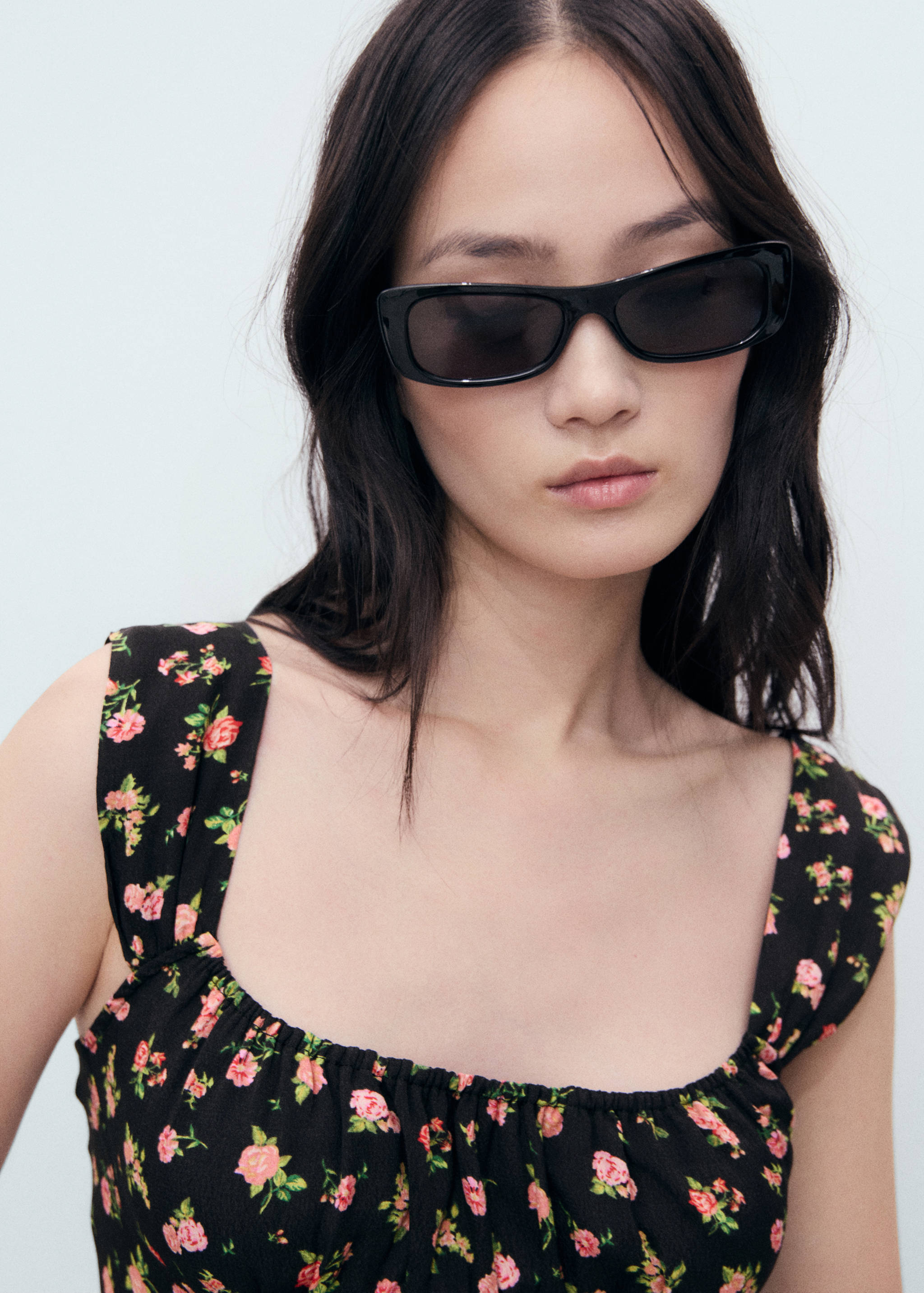 Gathered neckline dress - Details of the article 1
