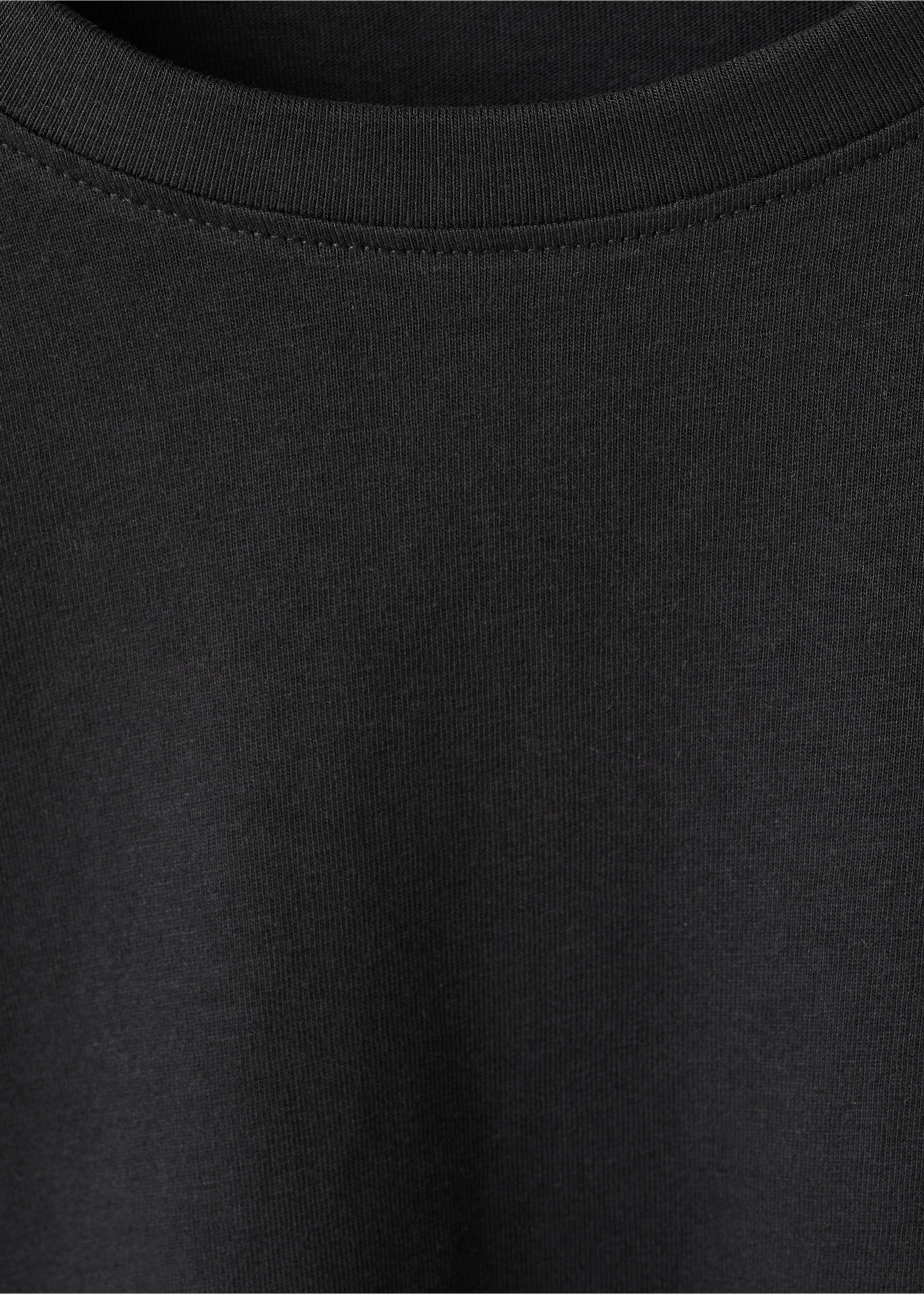T-Shirt mit Detail am Ärmel - Detail des Artikels 8, Schwarz. Ref: 27001339-00.