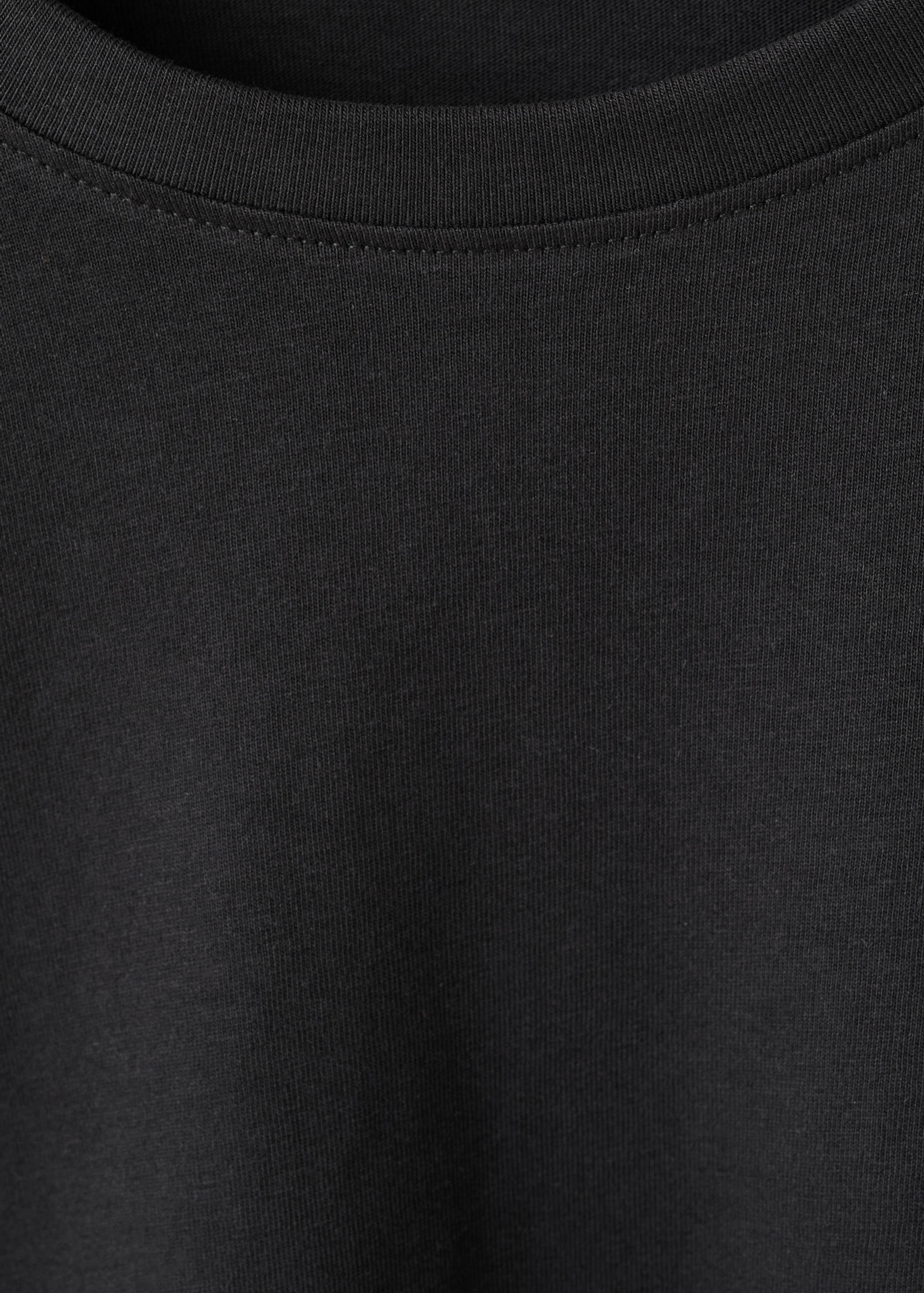 T-Shirt mit Detail am Ärmel - Detail des Artikels 8